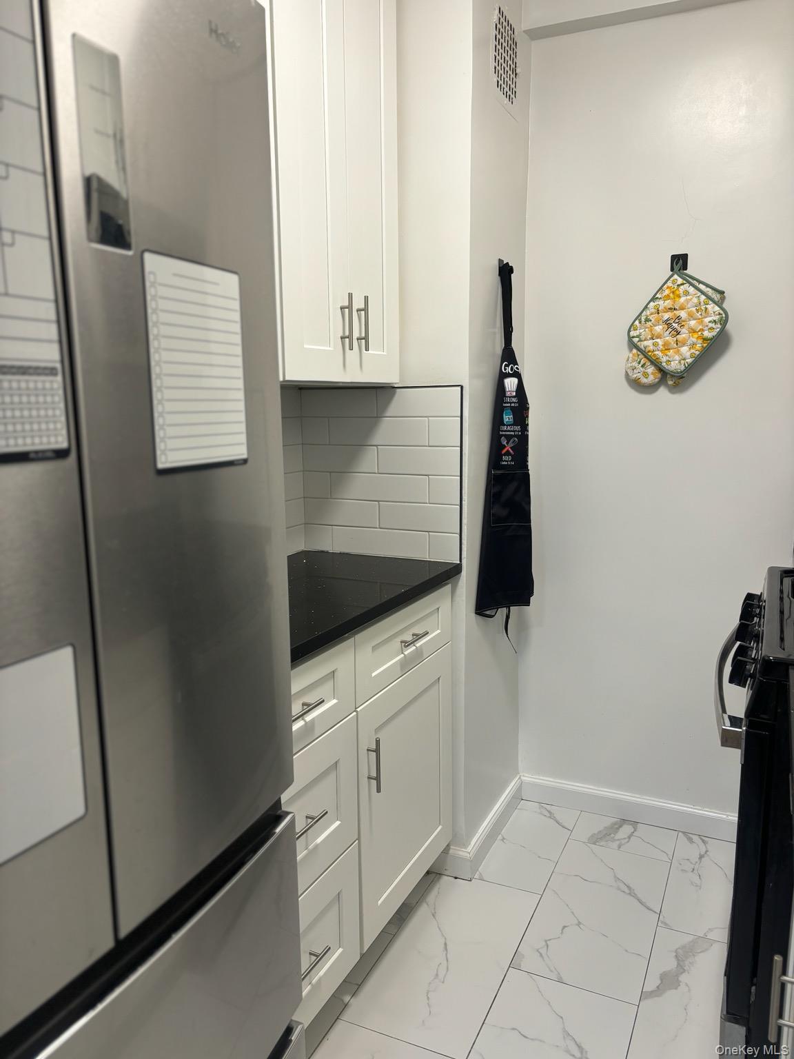 3rd image of 555 Bronxs River Road #1k, Yonkers, NY 10704 | MLS# 1040089