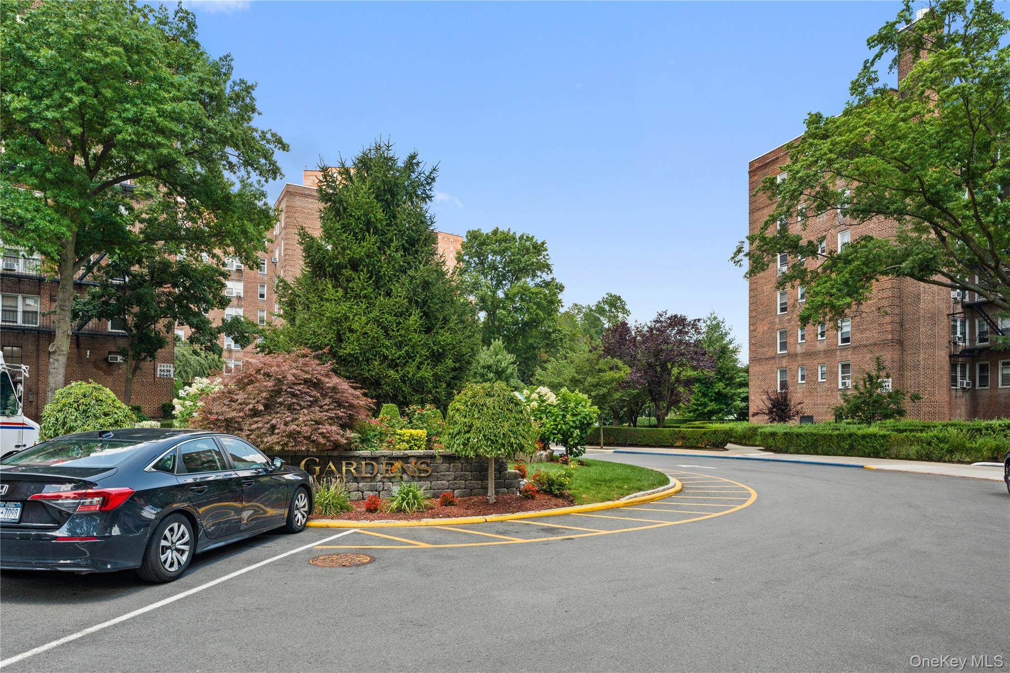 2nd image of 5645 Netherland #6B, New York, NY 10471 | MLS# 1040108