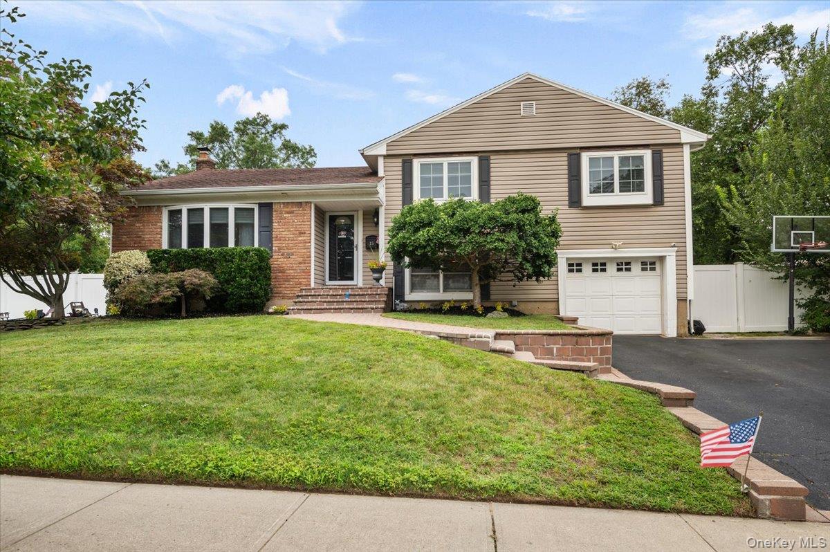 1st image of 15 Eleanor Rd, Oyster Bay, NY 11803 | MLS# 1040110
