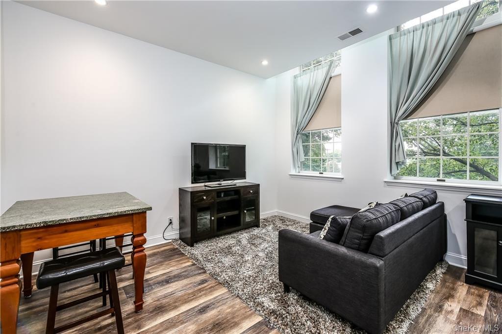 4th image of 20 Whippoorwill Rd E, North Castle, NY 10504 | MLS# 1040116
