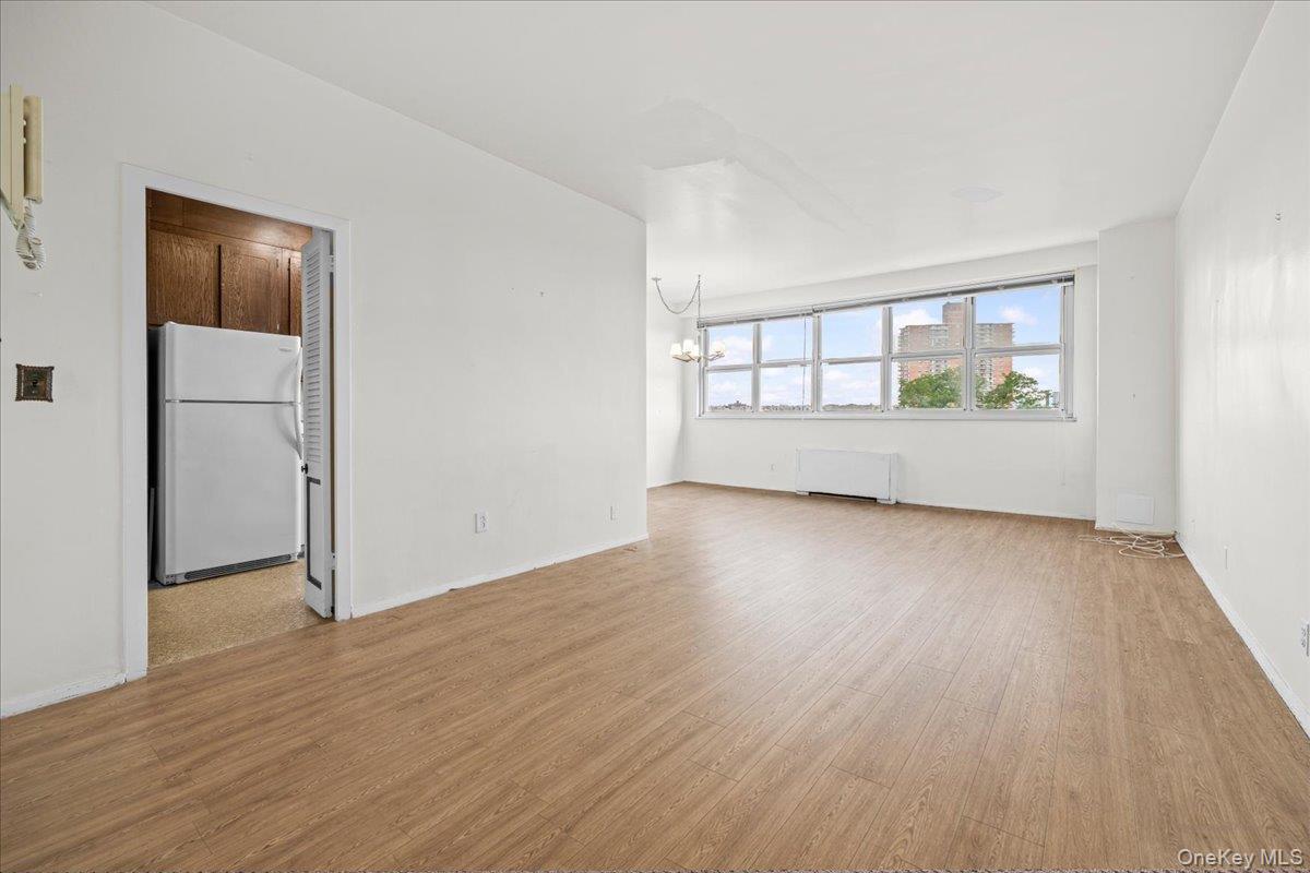 1st image of 555 Palisade Ave #3T, New York, NY 10463 | MLS# 1040121