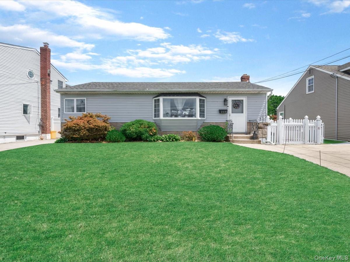 1st image of 208 N 3rd St, Oyster Bay, NY 11714 | MLS# 1040131