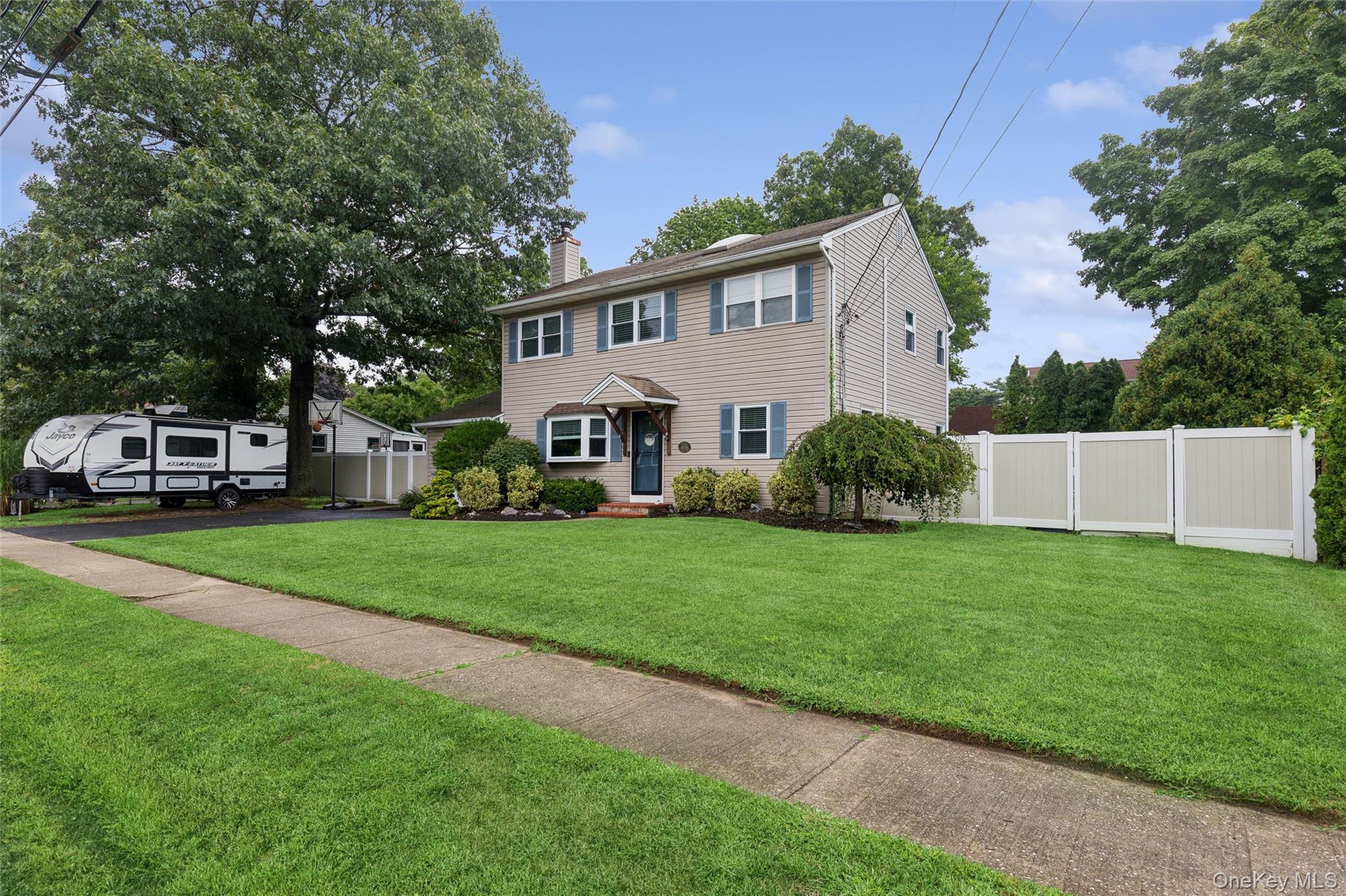 32nd image of 25 N Ocean Ave, Brookhaven, NY 11934 | MLS# 1040135
