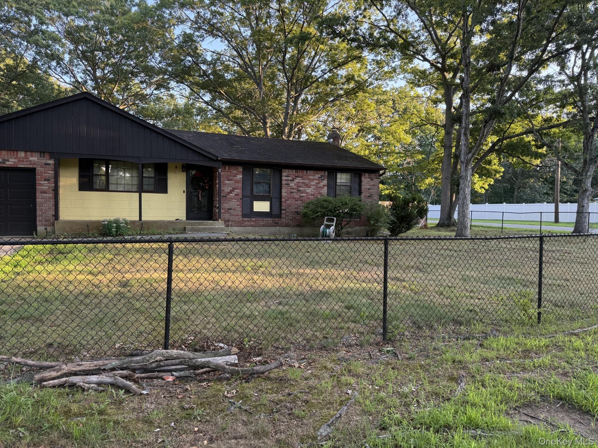 2nd image of 44 Plum St, Islip, NY 11722 | MLS# 1040162