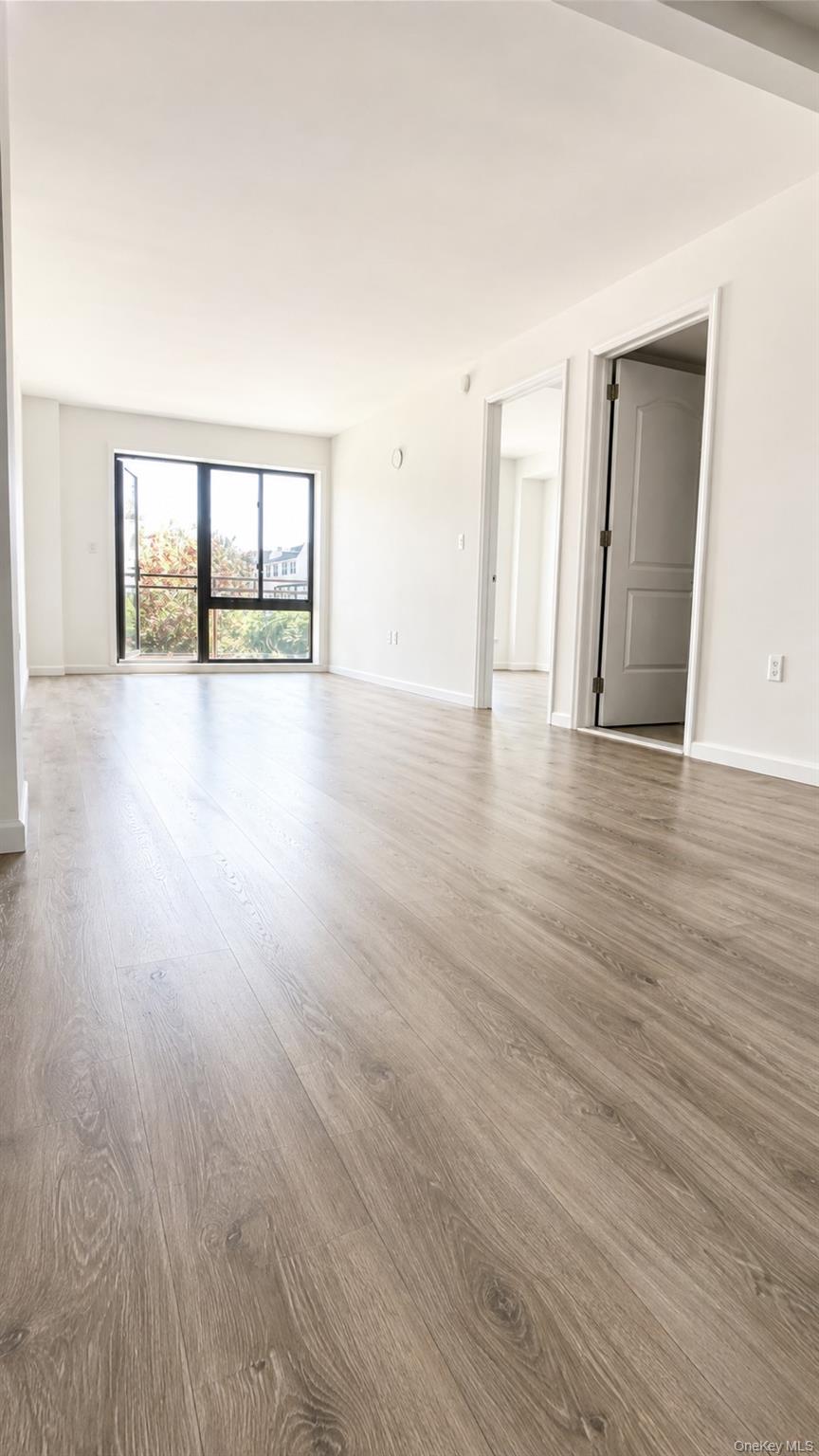 5th image of 21410 15th Ave, New York, NY 11360