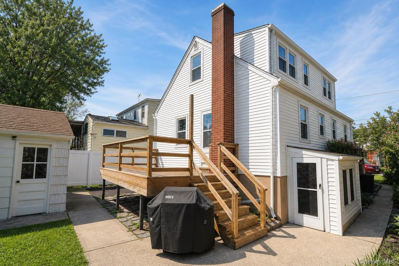 31st image of 15 Berkshire Rd, Hempstead, NY 11566 | MLS# 1040245