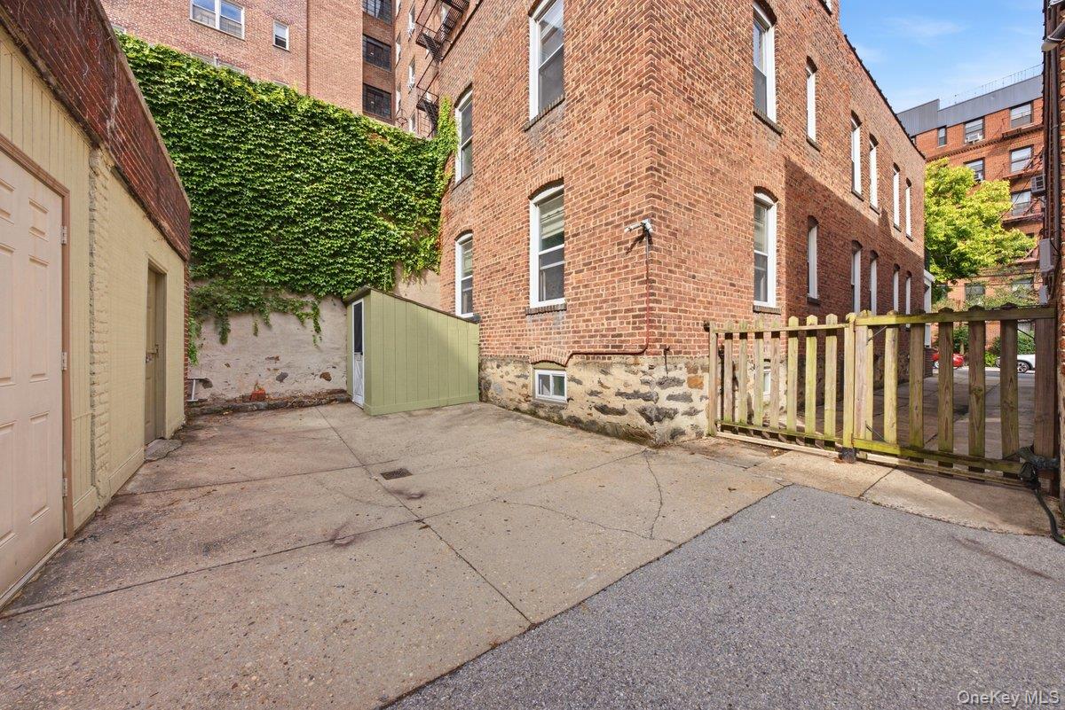 50th image of 3633 Greystone Ave, New York, NY 10463 | MLS# 1040247