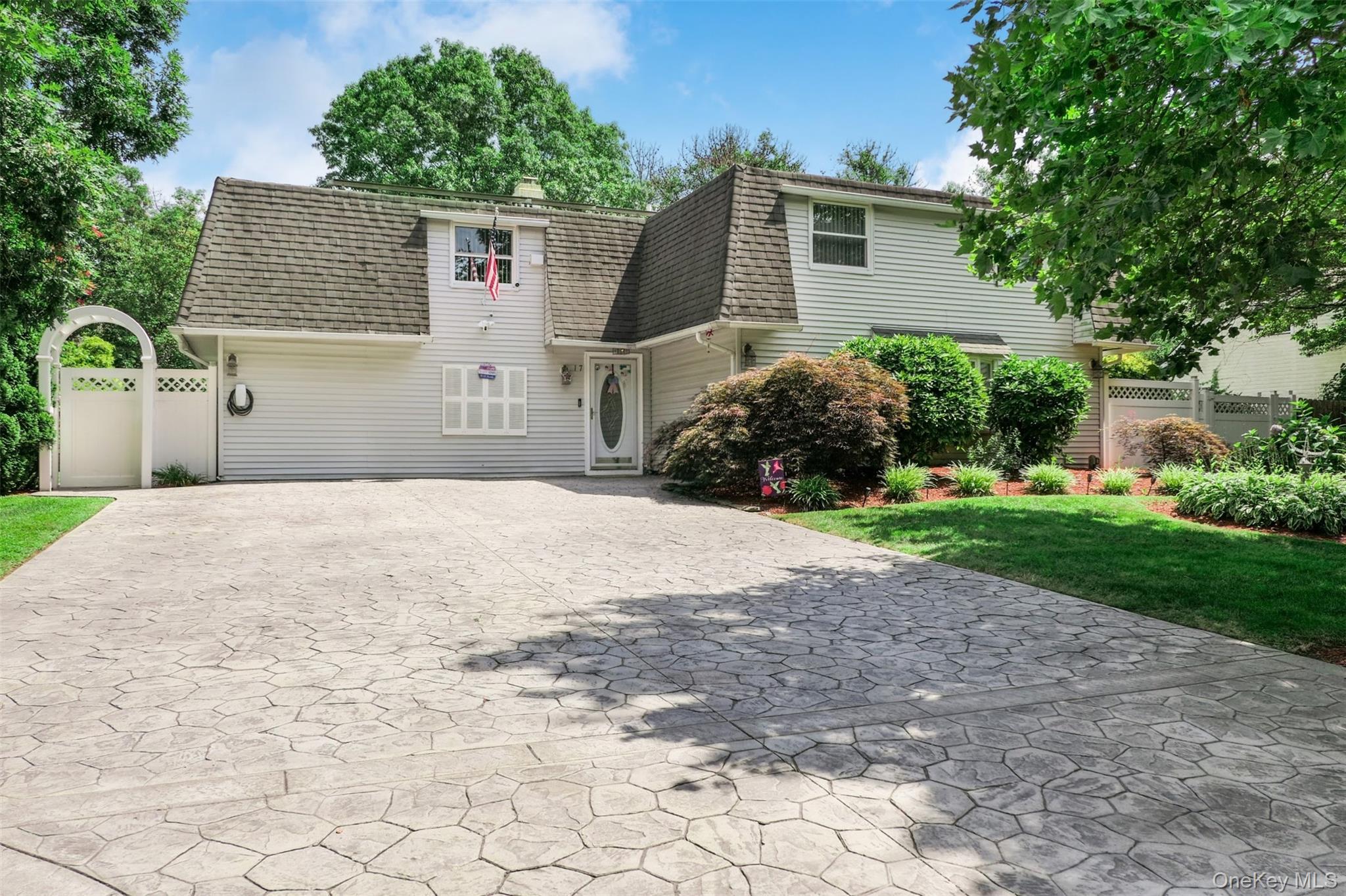 1st image of 17 Sundial Ln, Brookhaven, NY 11713 | MLS# 1040295