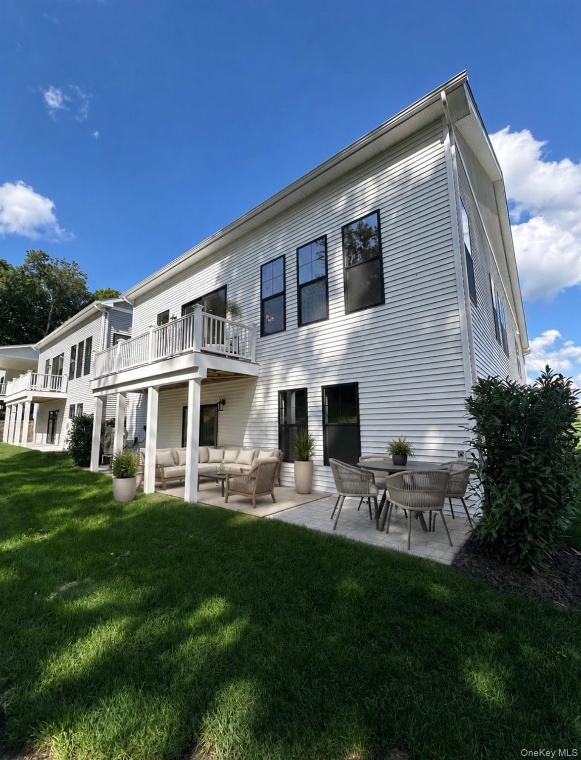4th image of 2052 Smt Loop, Carmel, NY 10512