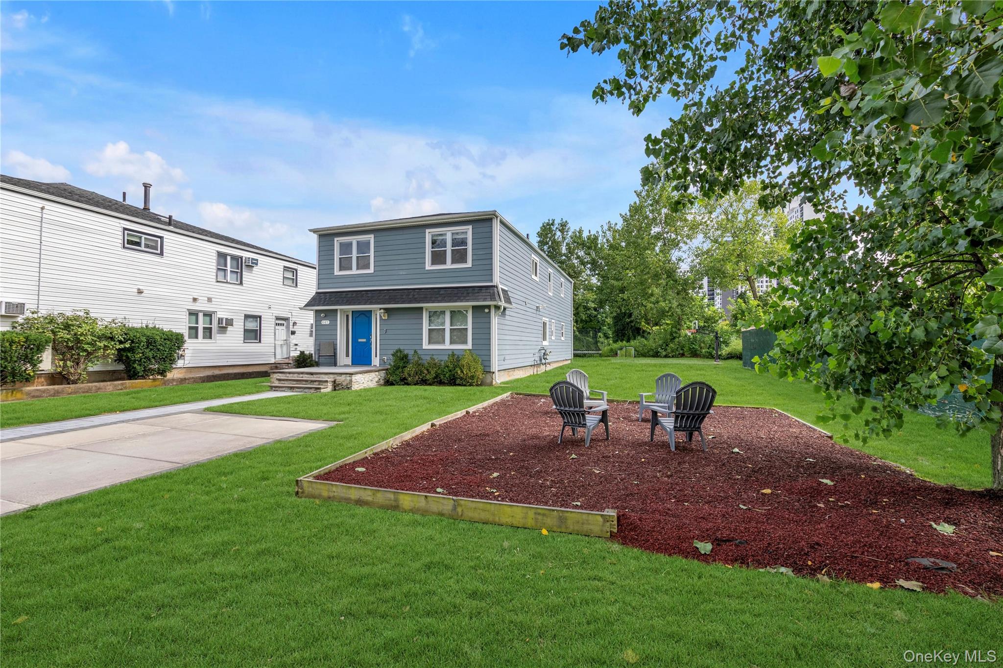 2nd image of 647 Jarvis Ave, New York, NY 11691 | MLS# 1040340