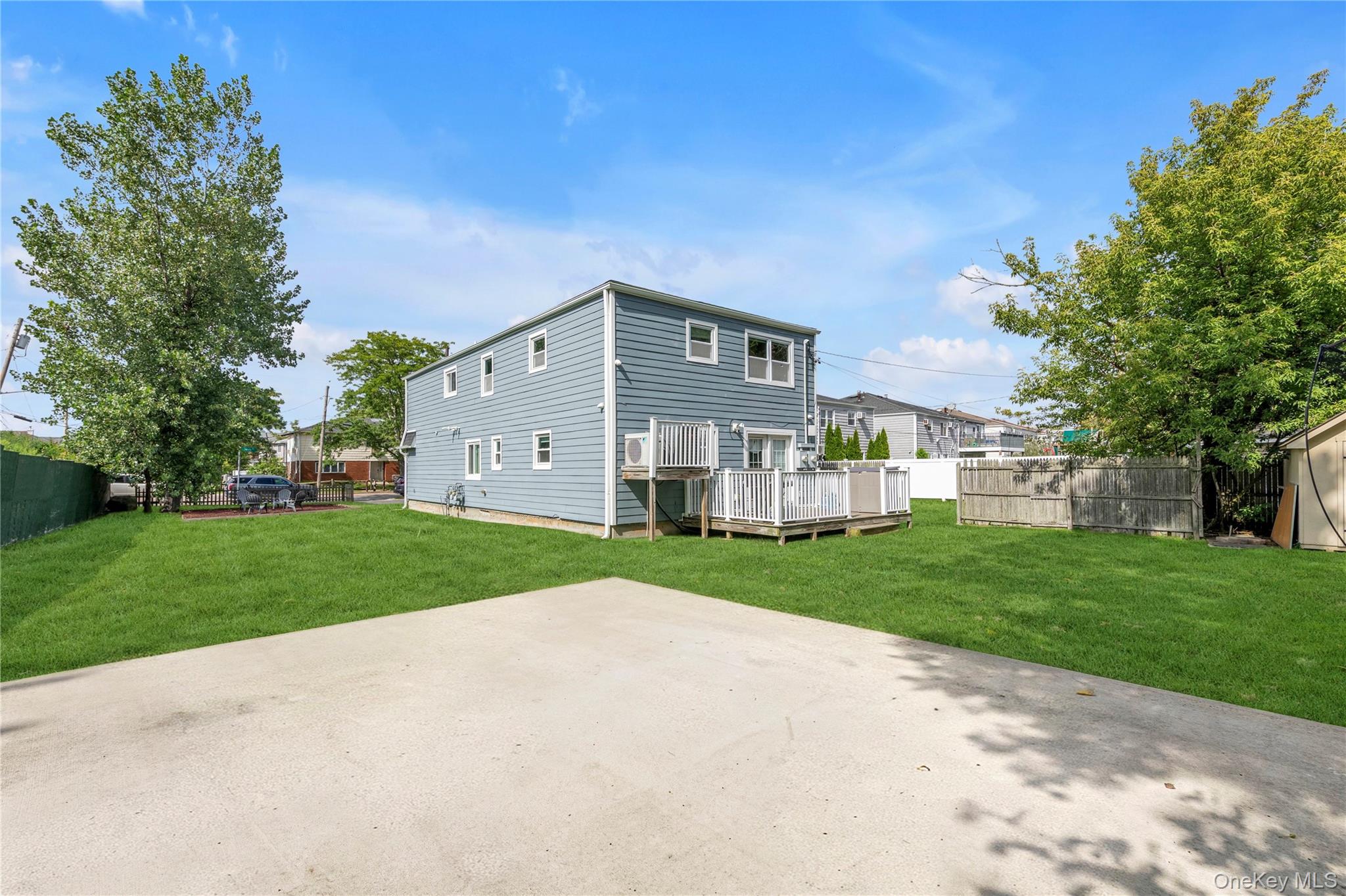 28th image of 647 Jarvis Ave, New York, NY 11691 | MLS# 1040340