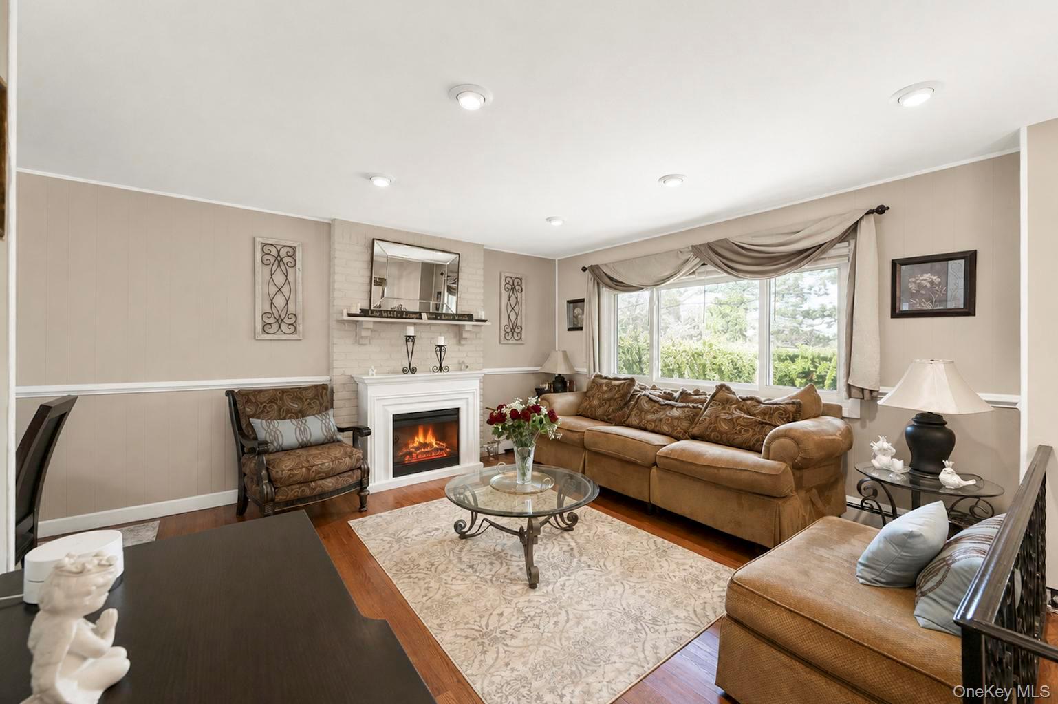 4th image of 12 Linden Ln, Brookhaven, NY 11738 | MLS# 1040364