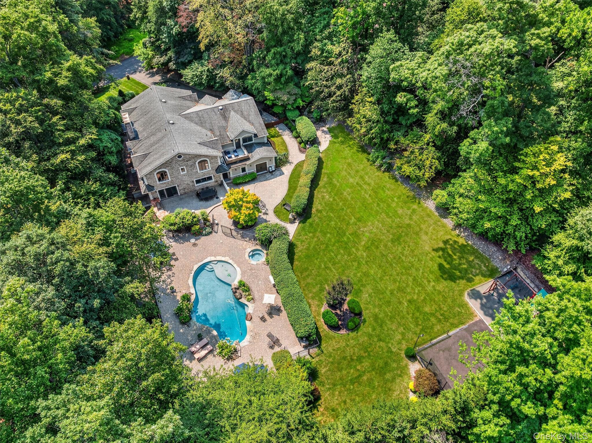 2nd image of 12 Rollingwood Dr, Clarkstown, NY 10956 | MLS# 1040383