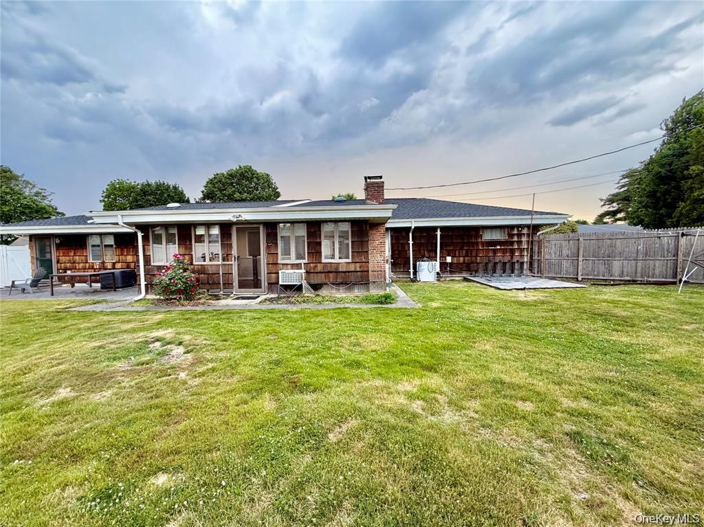 4th image of 89 Bruce Ave, Oyster Bay, NY 11801 | MLS# 1040390
