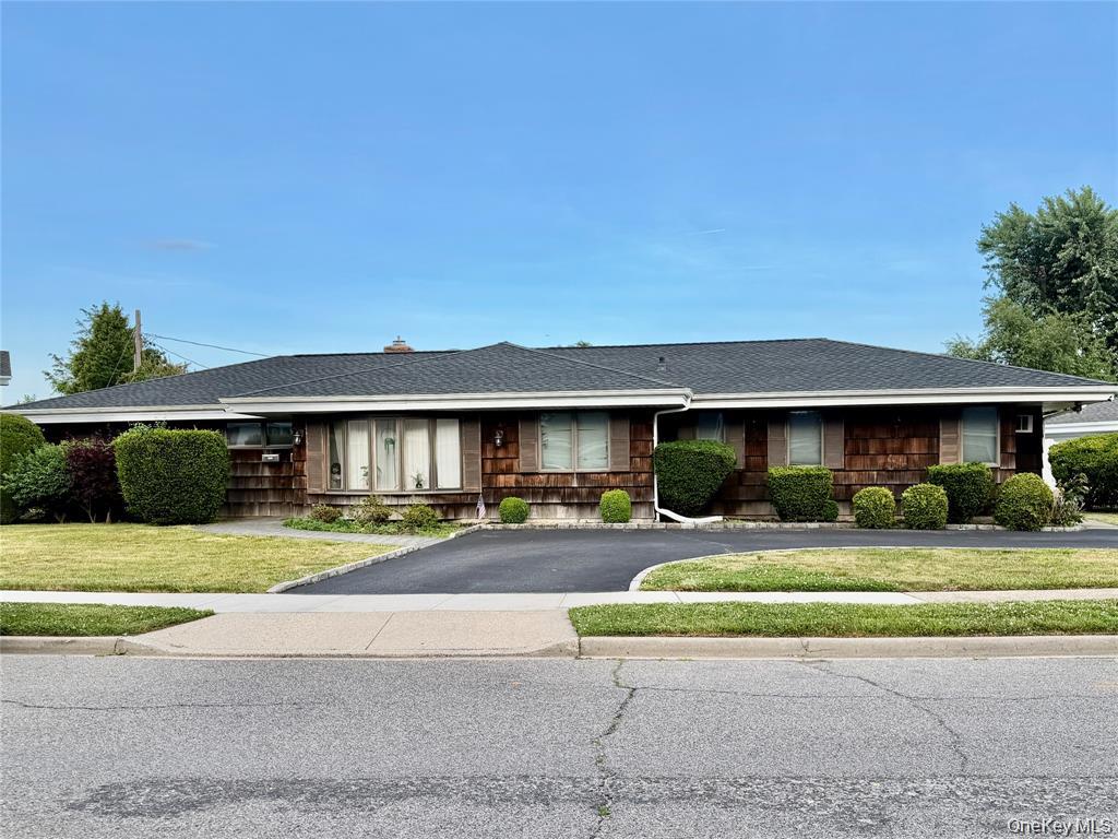 1st image of 89 Bruce Ave, Oyster Bay, NY 11801 | MLS# 1040390