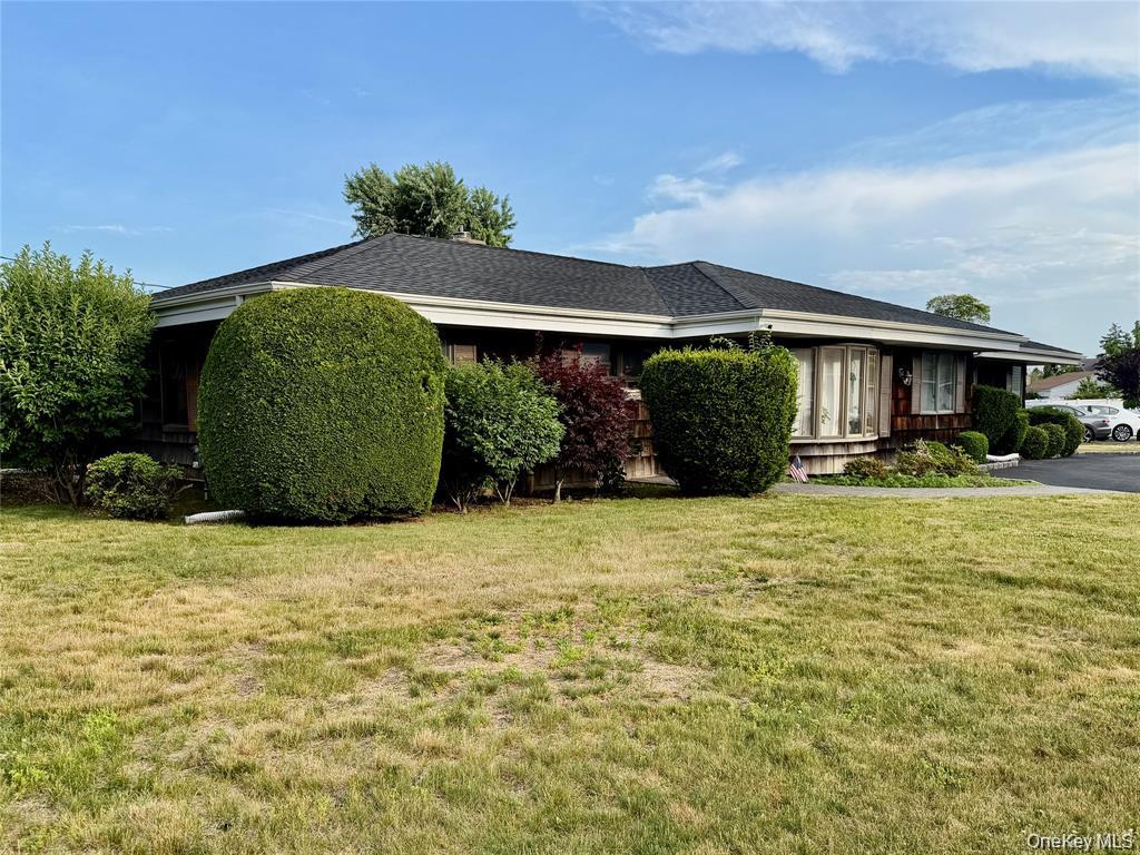 2nd image of 89 Bruce Ave, Oyster Bay, NY 11801 | MLS# 1040390