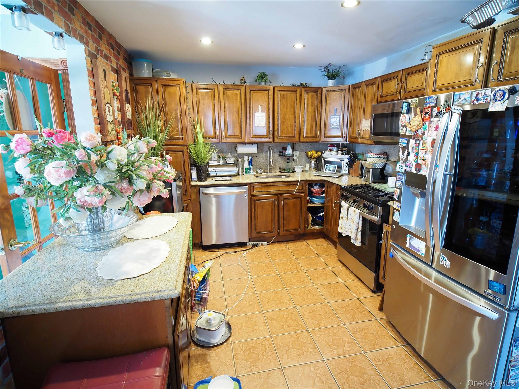3rd image of 10343 Woodhaven Blvd, New York, NY 11417 | MLS# 1040410