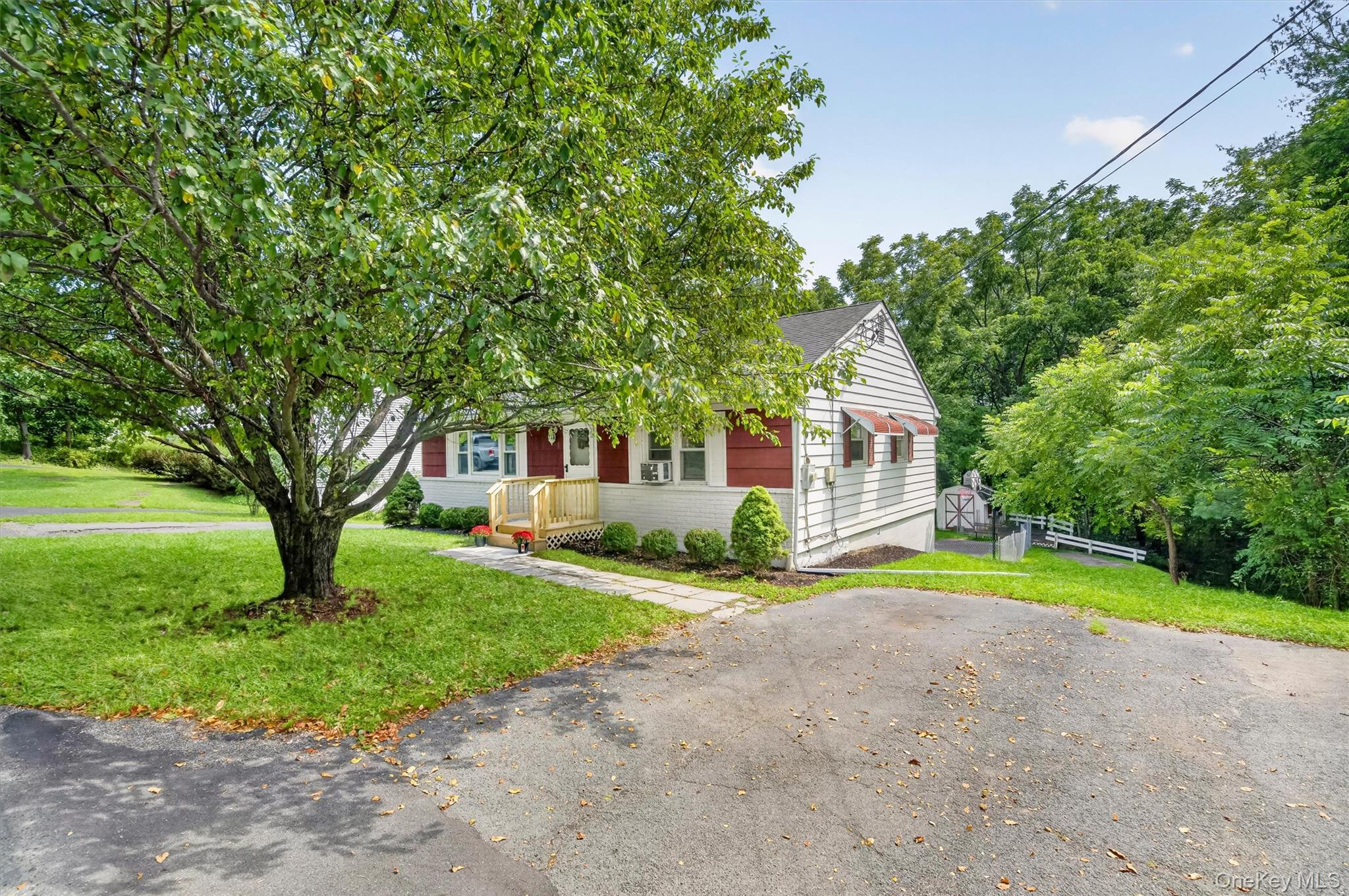 4th image of 31 Leslie Rd, Newburgh (town), NY 12550 | MLS# 1040419