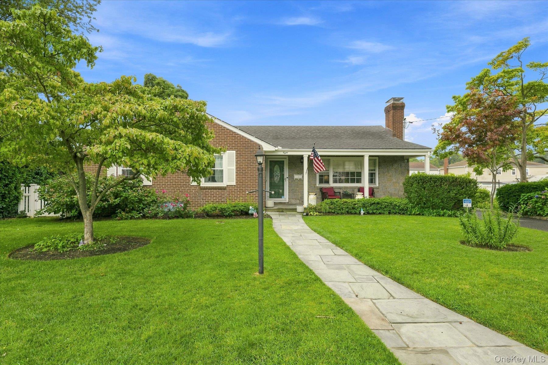 3rd image of 8 Anthony Marangiello St, Glen Cove, NY 11542 | MLS# 1040421