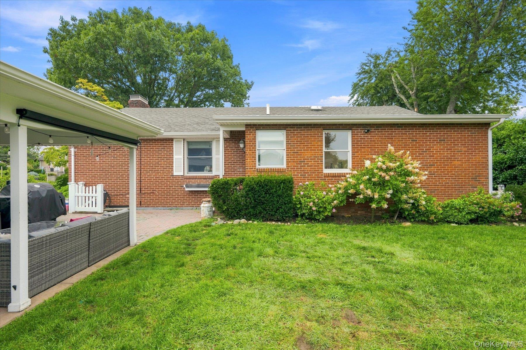 33rd image of 8 Anthony Marangiello St, Glen Cove, NY 11542 | MLS# 1040421