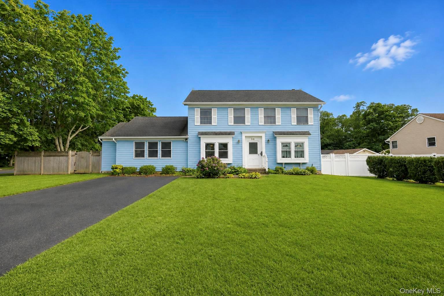2nd image of 36 George St, Islip, NY 11782 | MLS# 1040422