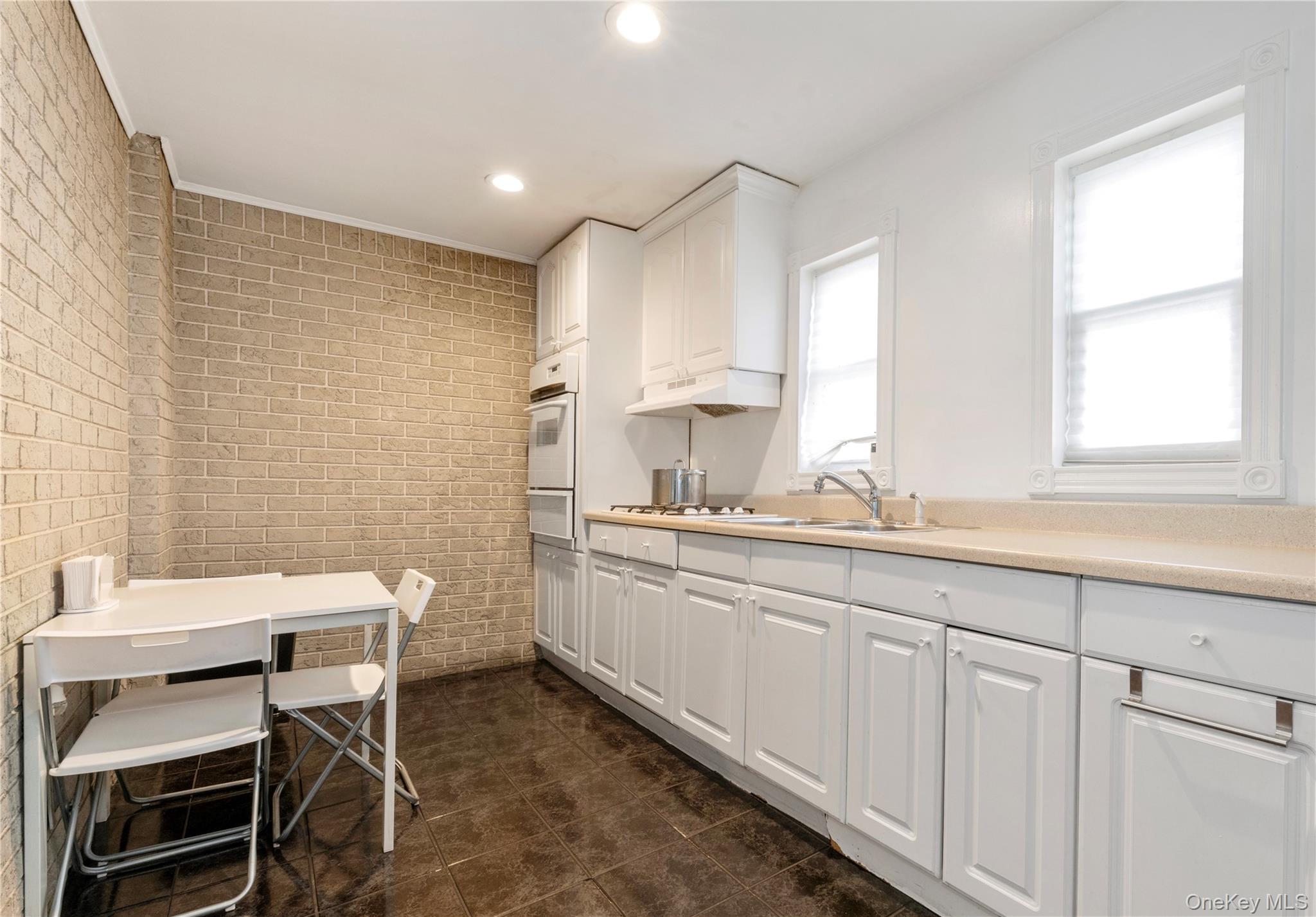 5th image of 211 Beach 16Th St, New York, NY 11691 | MLS# 1040436
