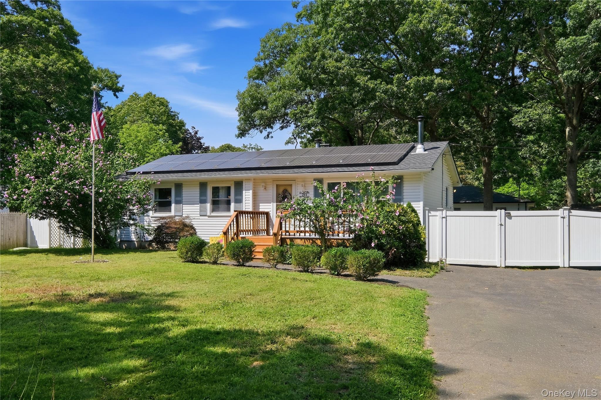 2nd image of 211 Hampton Ave, Brookhaven, NY 11950 | MLS# 1040438