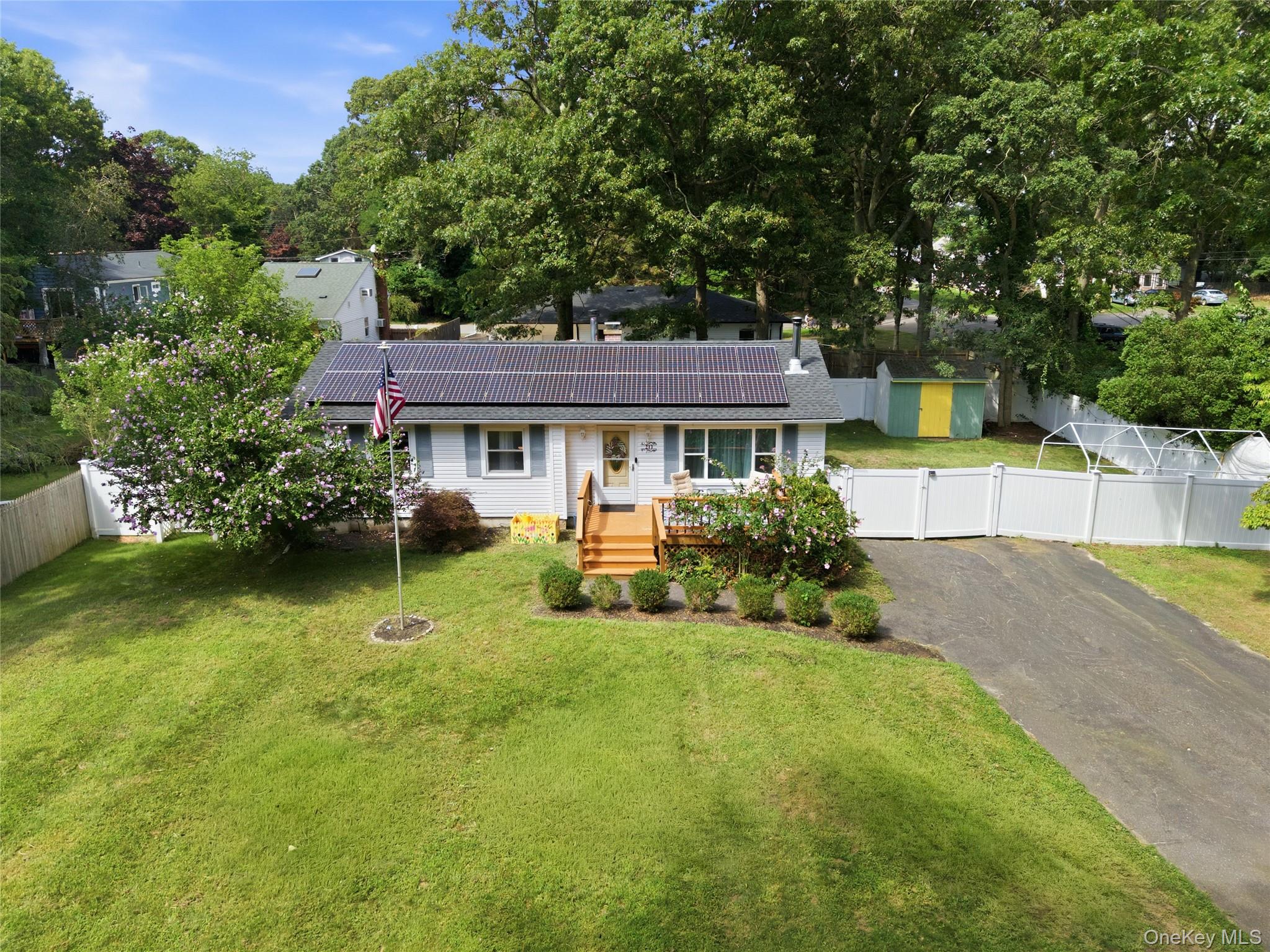 5th image of 211 Hampton Ave, Brookhaven, NY 11950 | MLS# 1040438