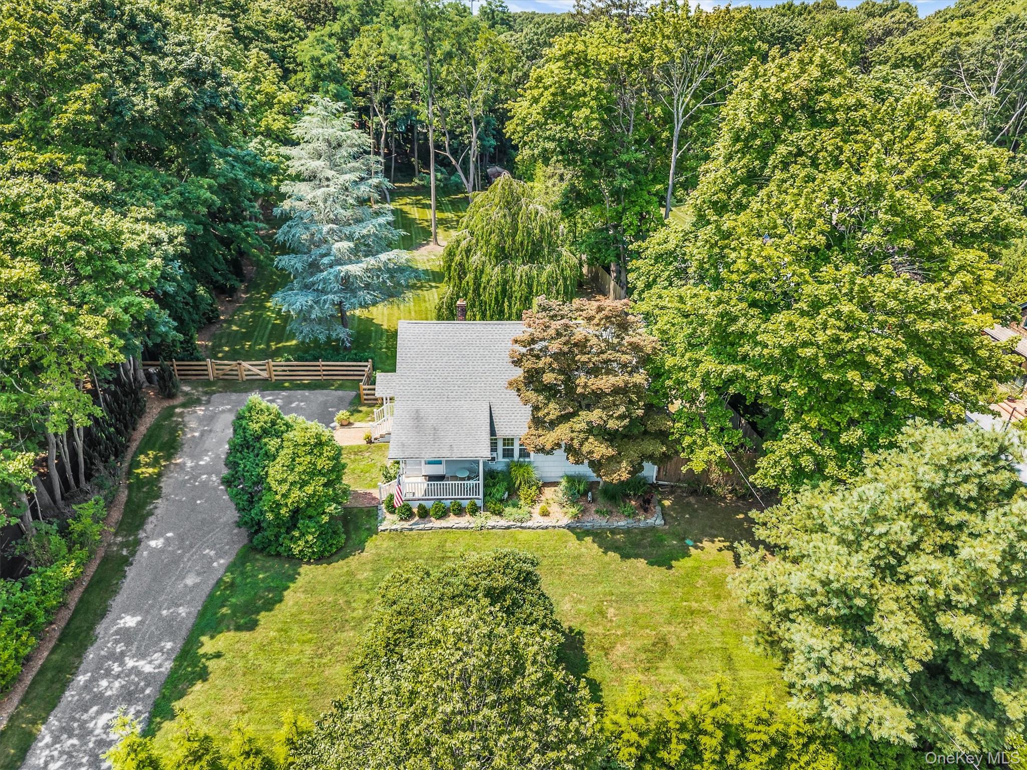 4th image of 353 S Country Rd, Brookhaven, NY 11719 | MLS# 1040440