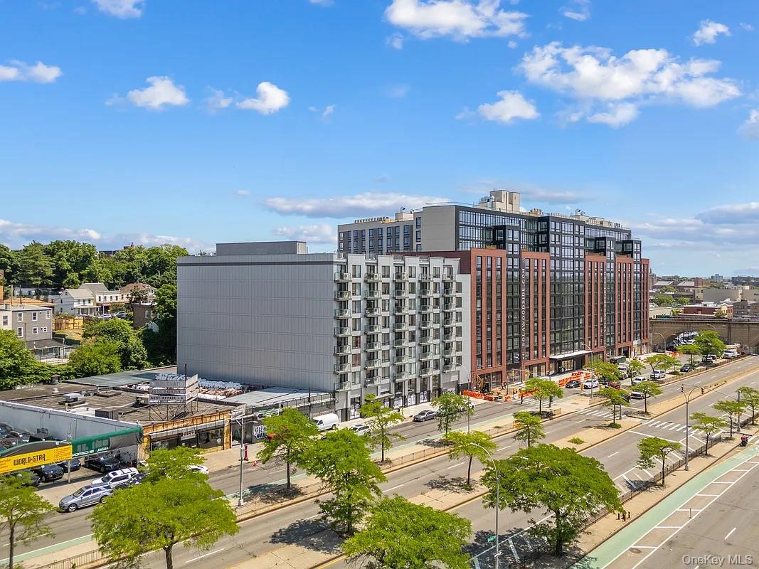 2nd image of 7065 Queens Blvd, New York, NY 11377