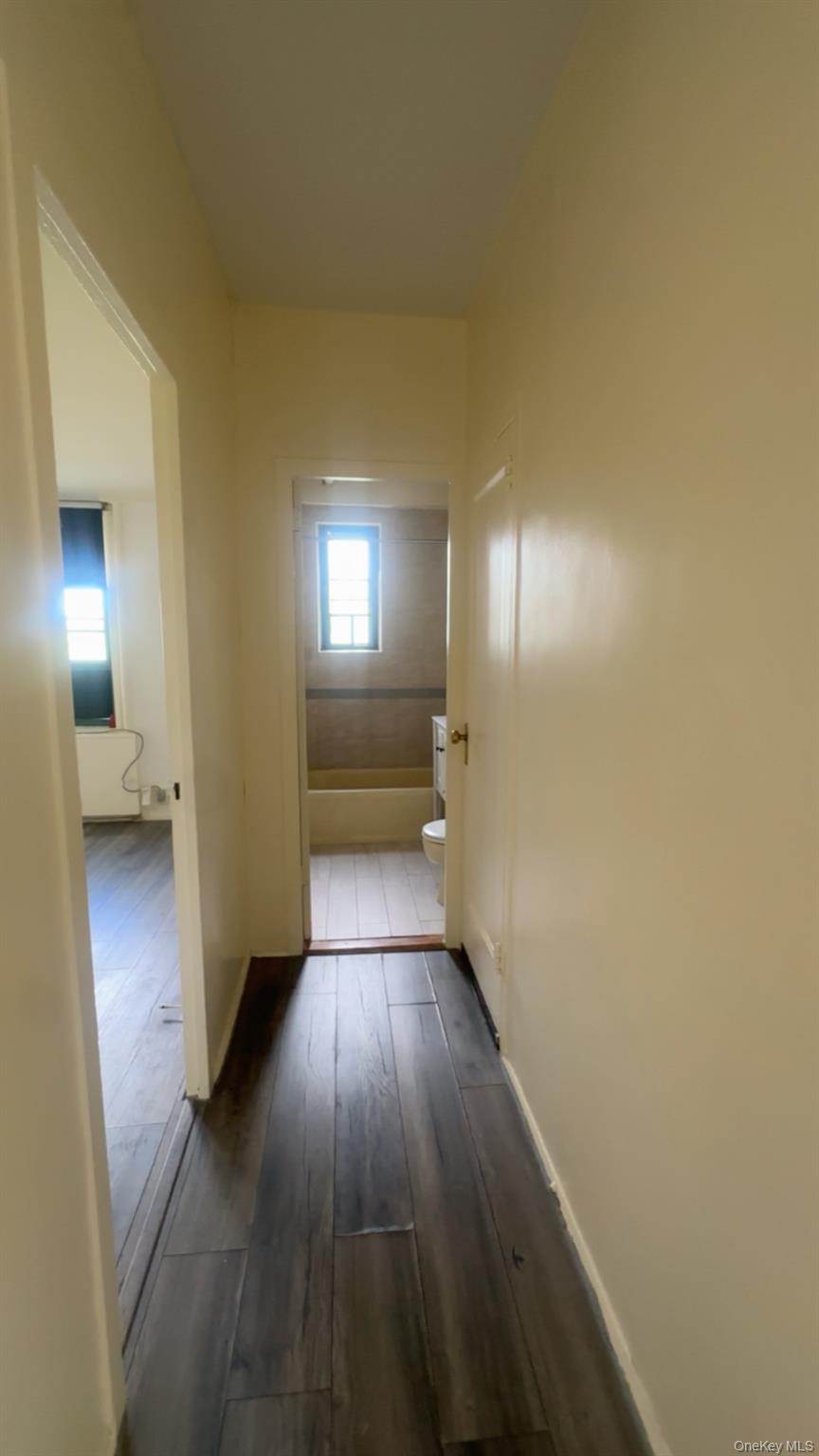2nd image of 1530 Archer Rd, New York, NY 10462