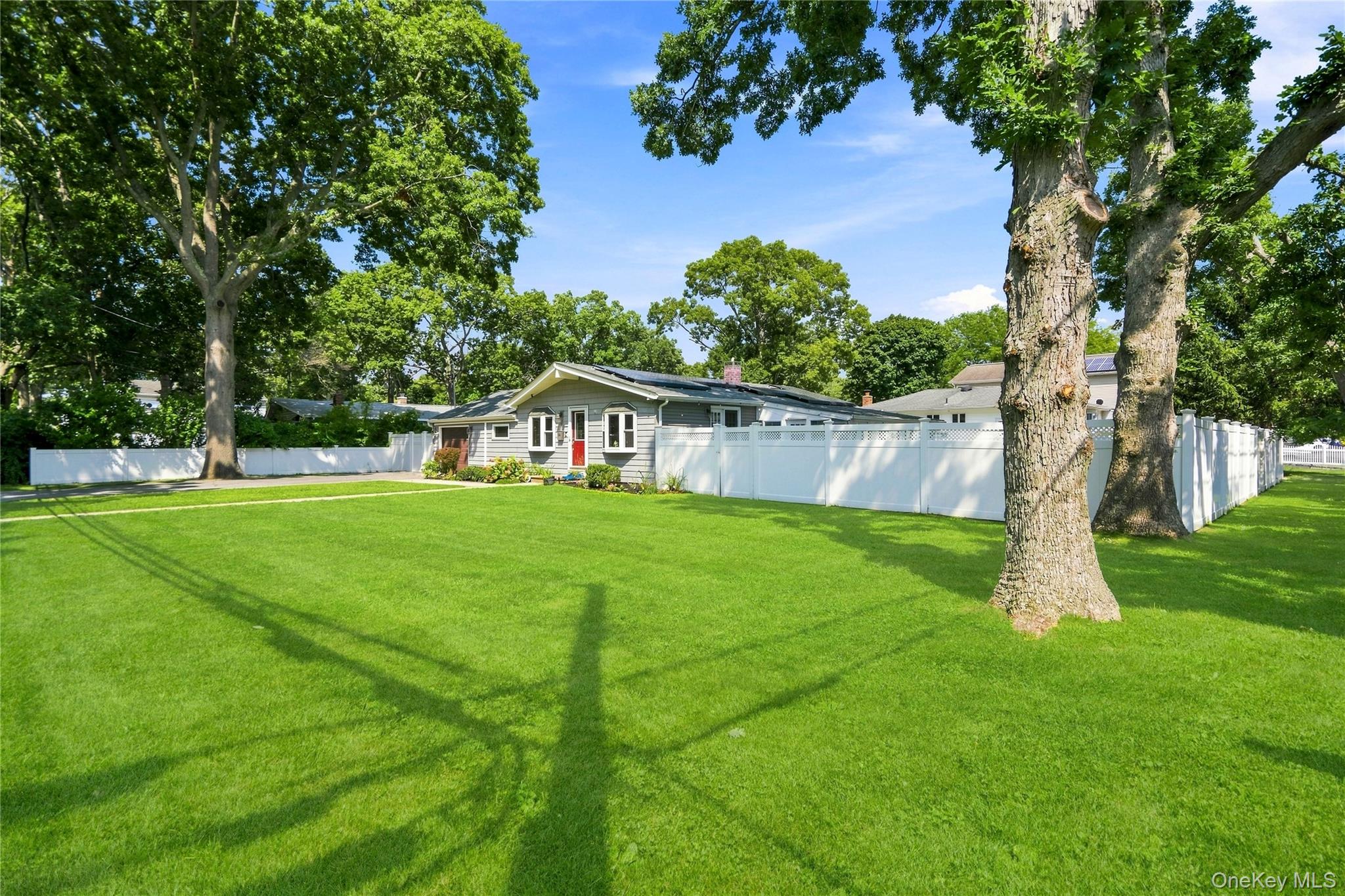 3rd image of 91 Spruce Ave, Islip, NY 11795 | MLS# 1040513