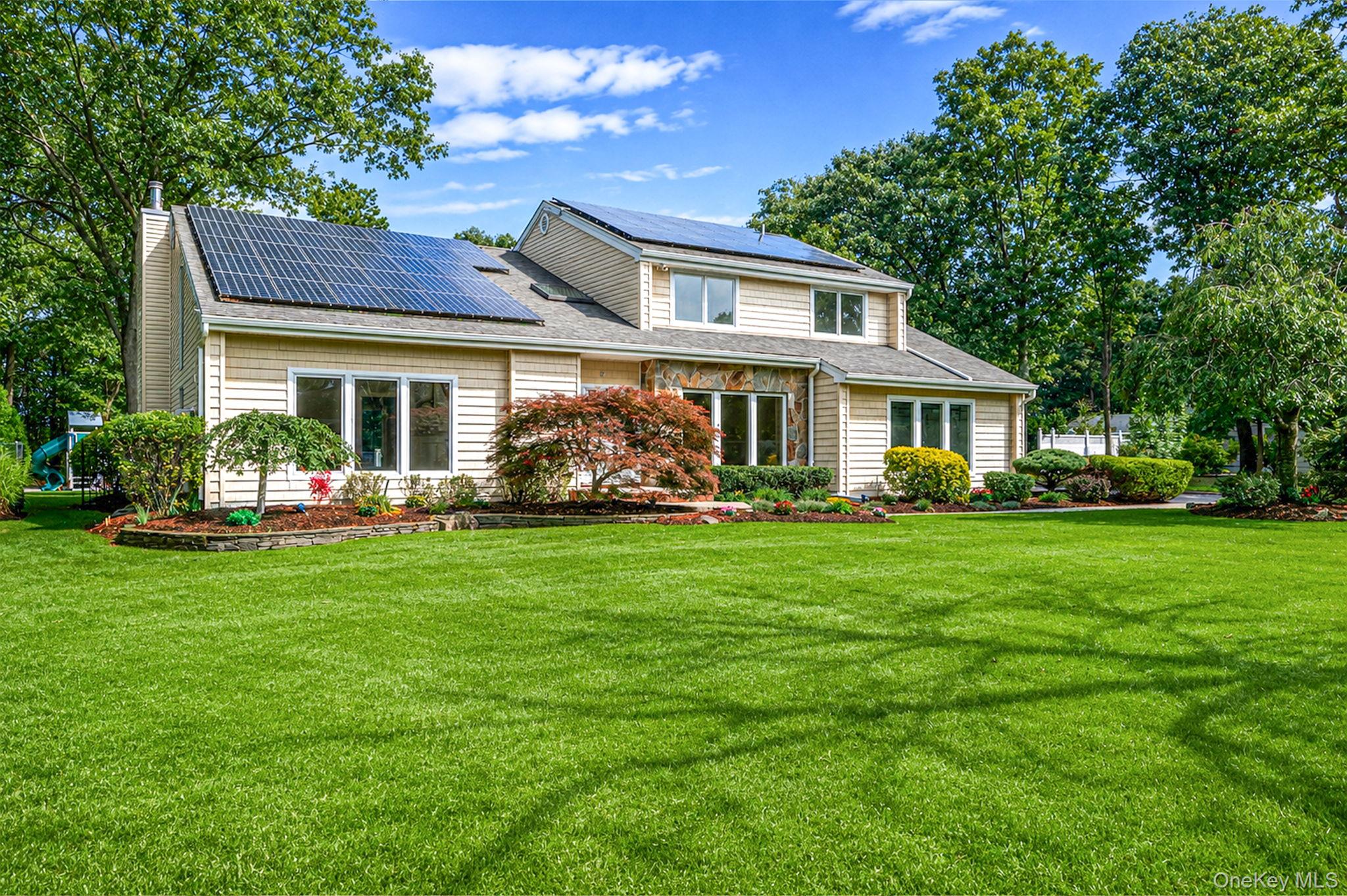 3rd image of 32 Annandale Rd, Smithtown, NY 11725 | MLS# 1040526
