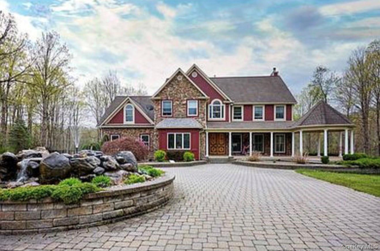 1st image of 14 Stonewall Ct, Warwick (town), NY 10990 | MLS# 1040545