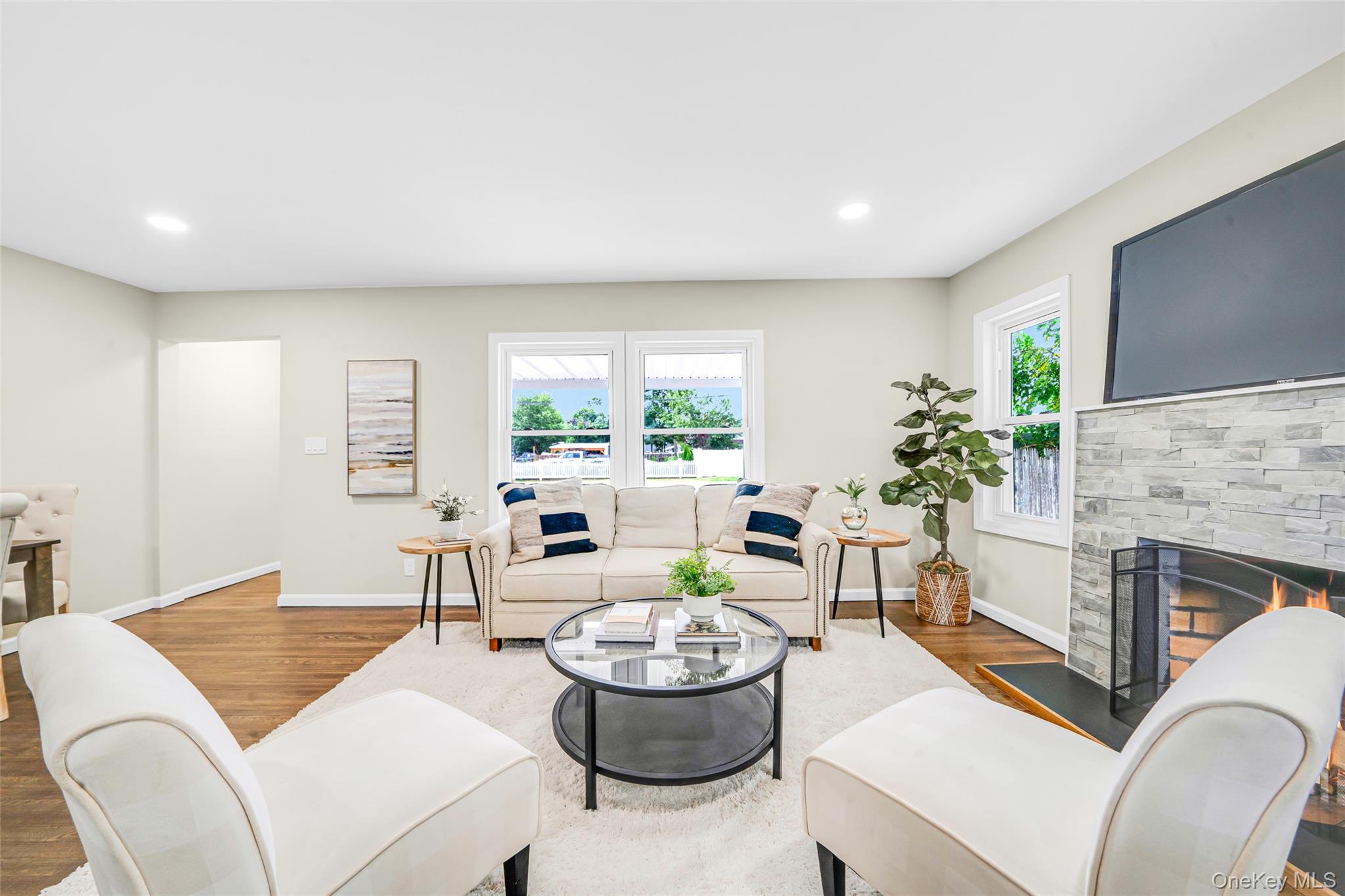5th image of 2 Storey Ave, Islip, NY 11722 | MLS# 1040549