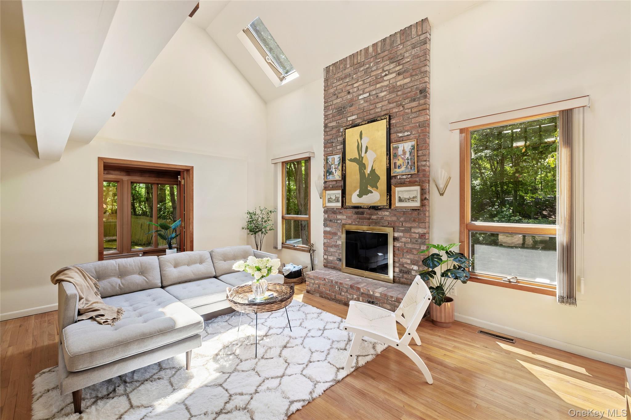 3rd image of 69 Glenview Dr, Southampton, NY 11968 | MLS# 1040568