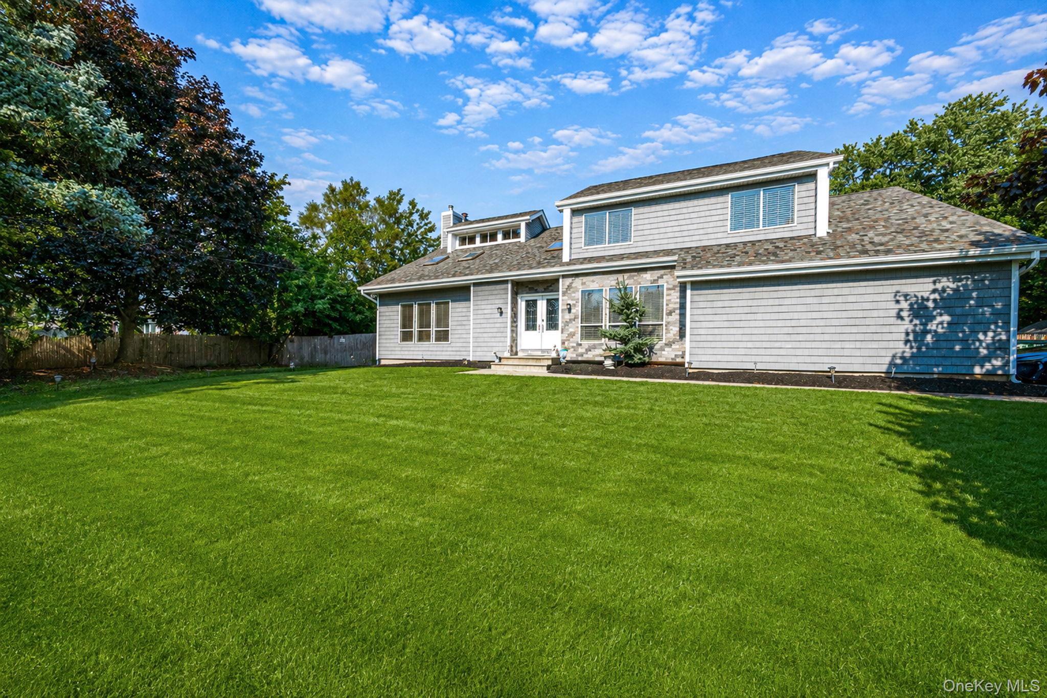 2nd image of 53 Miller Pl Rd, Brookhaven, NY 11764 | MLS# 1040586