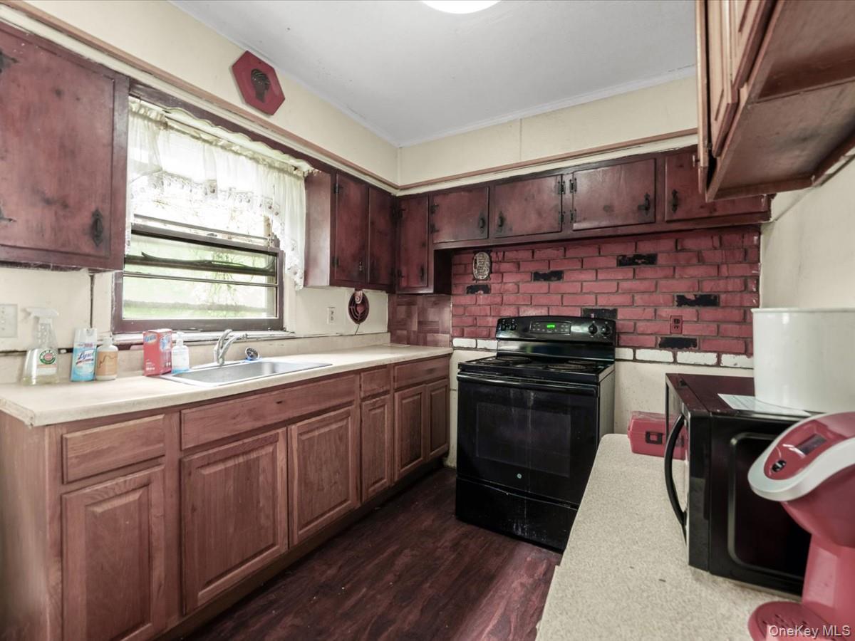4th image of 130 Lemon St, Islip, NY 11722 | MLS# 1040626