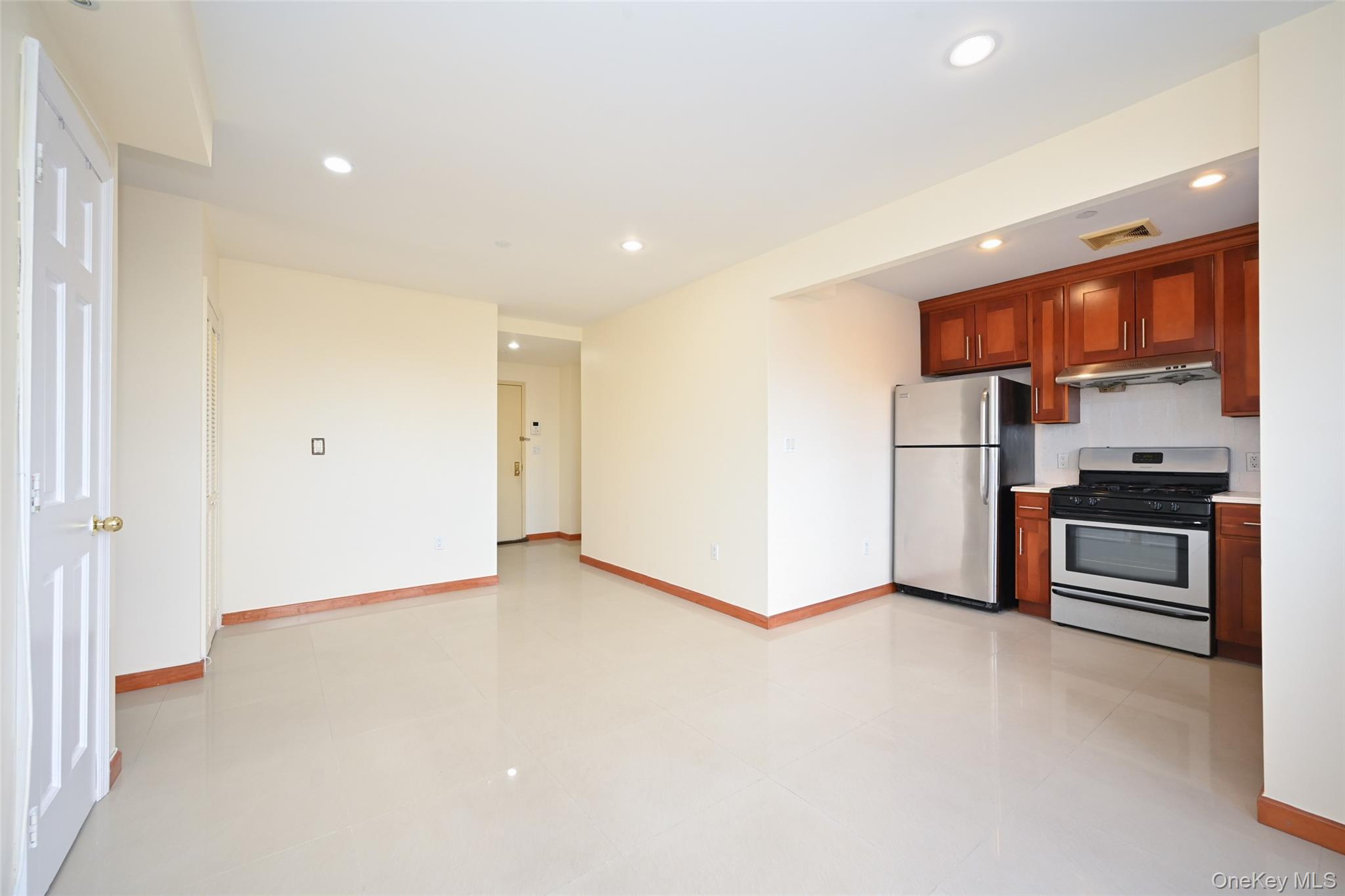 5th image of 64-63 Austin Street #6c, New York, NY 11374 | MLS# 1040627