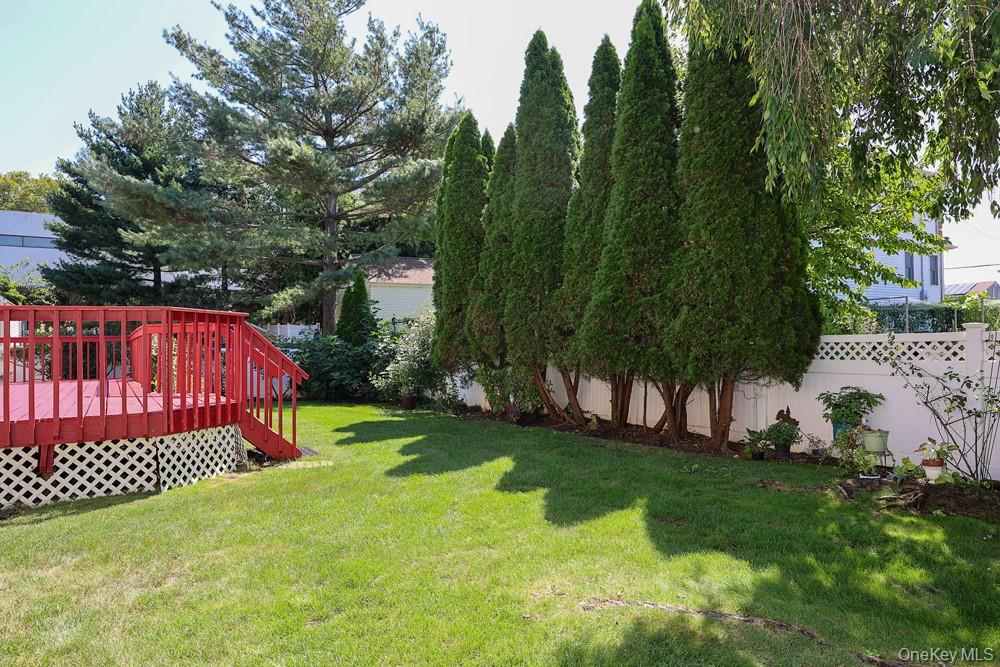 49th image of 23 Garden Dr, North Hempstead, NY 11507 | MLS# 1040632