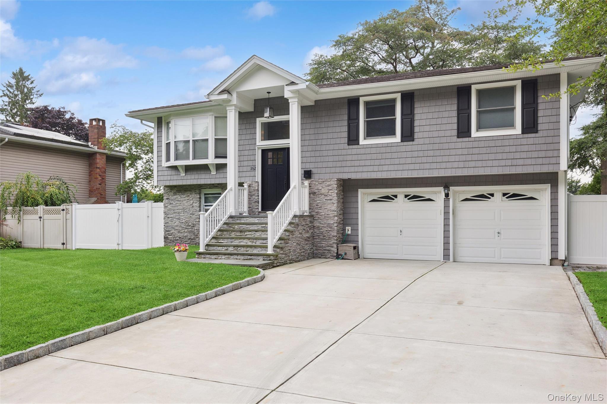 1st image of 162 Stuyvesant Rd, Islip, NY 11769 | MLS# 1040672