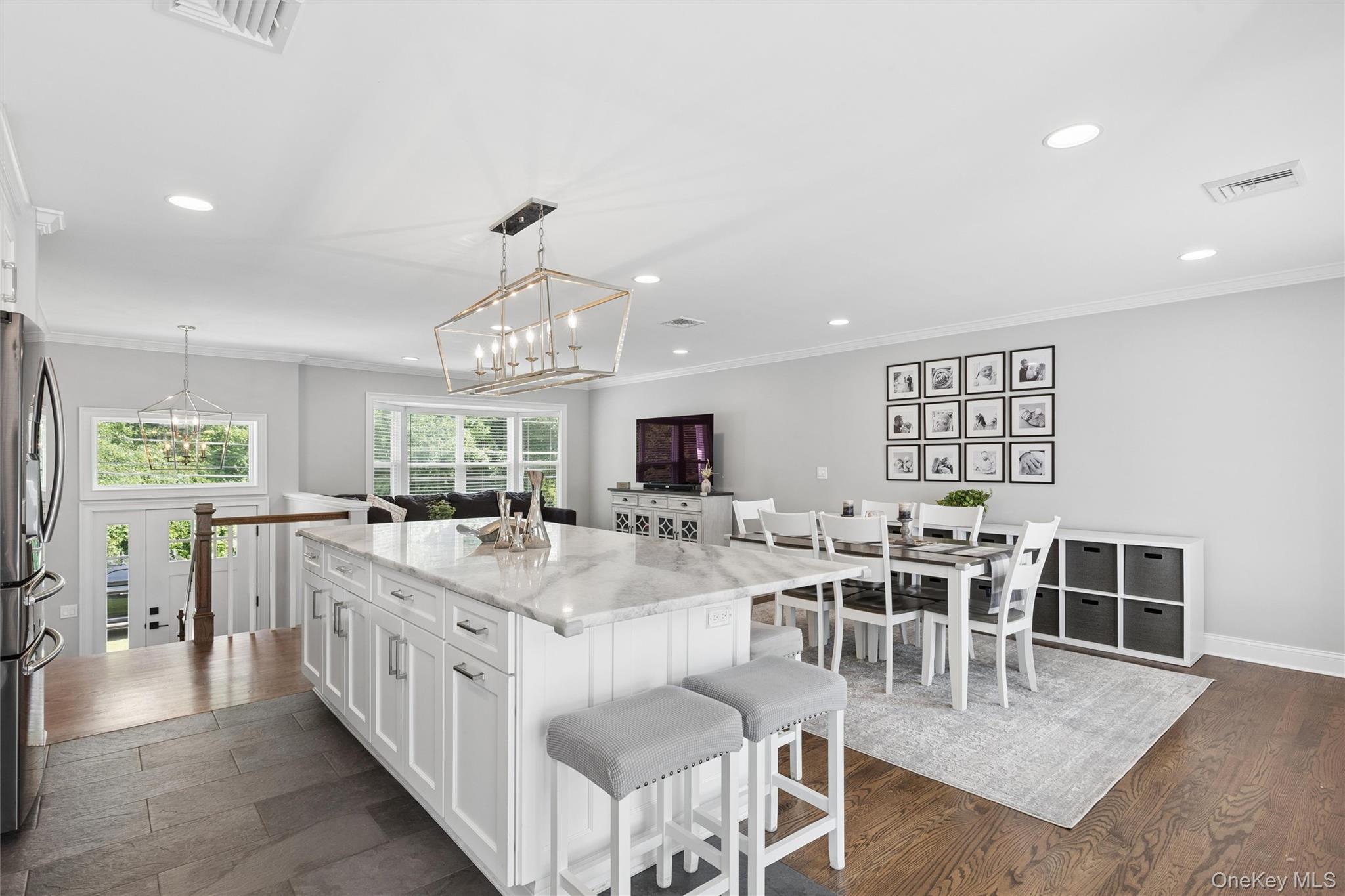 4th image of 162 Stuyvesant Rd, Islip, NY 11769 | MLS# 1040672