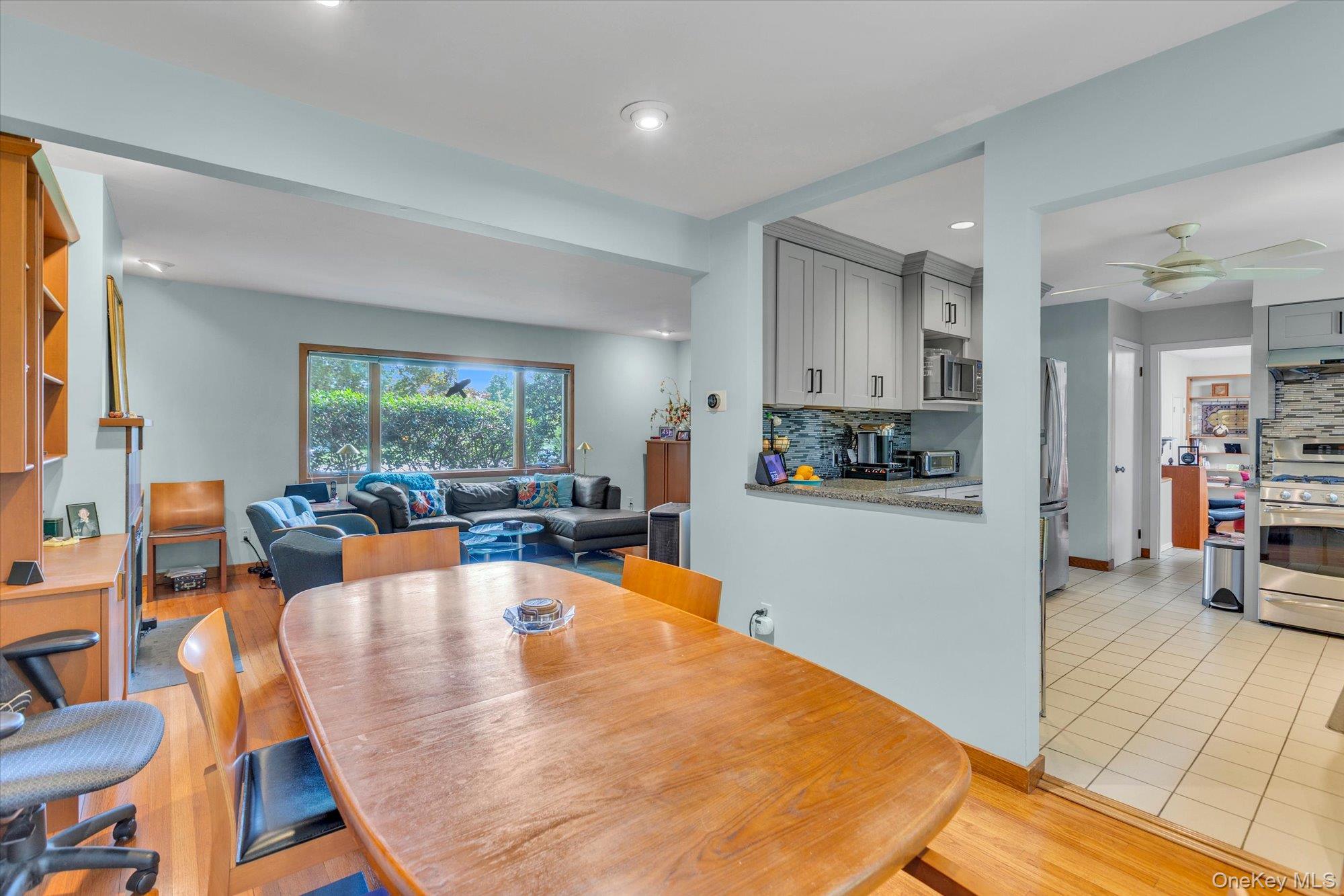 4th image of 14 Spencer Wy, Smithtown, NY 11754 | MLS# 1040674