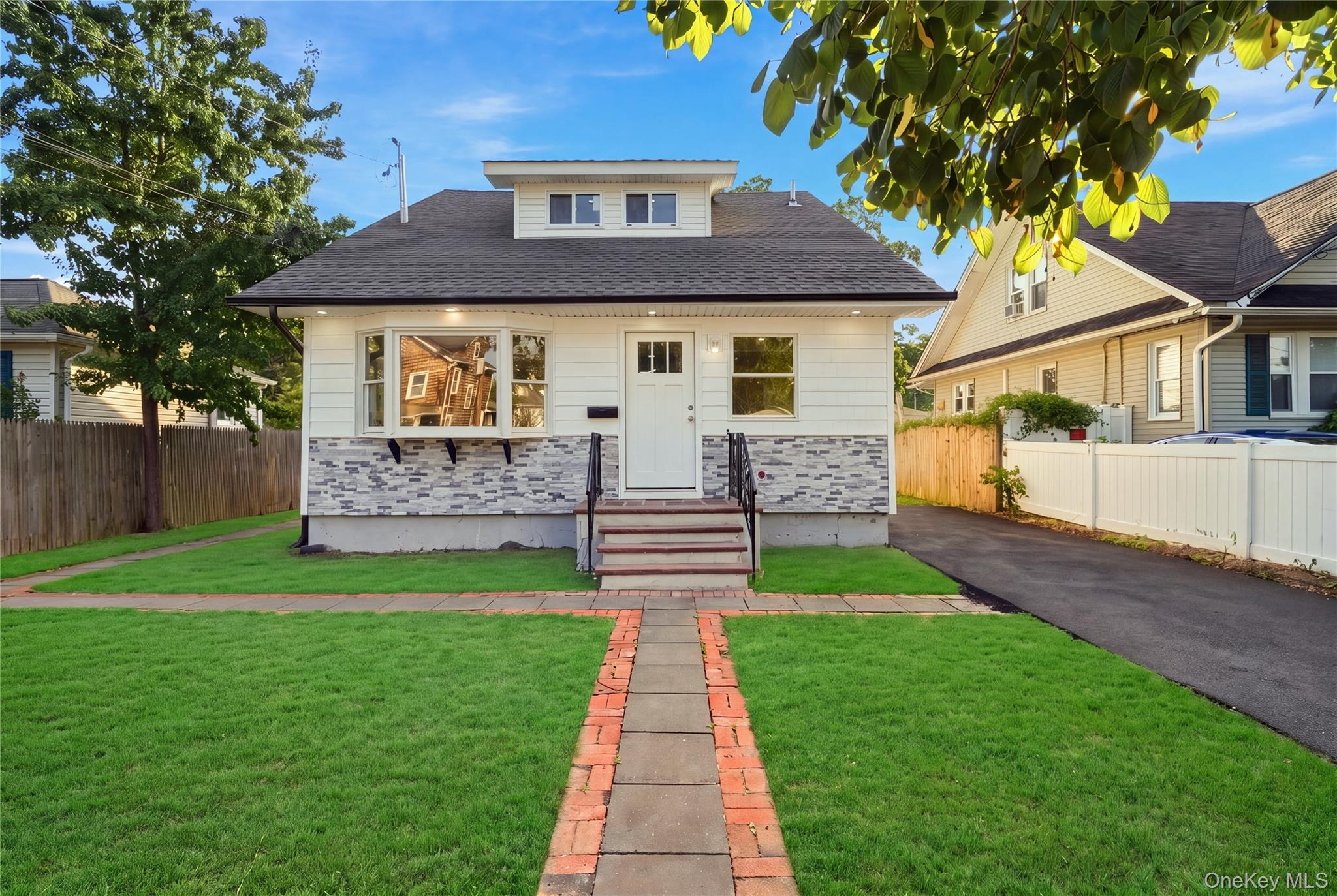 1st image of 16 West Dr, Islip, NY 11706 | MLS# 1040683