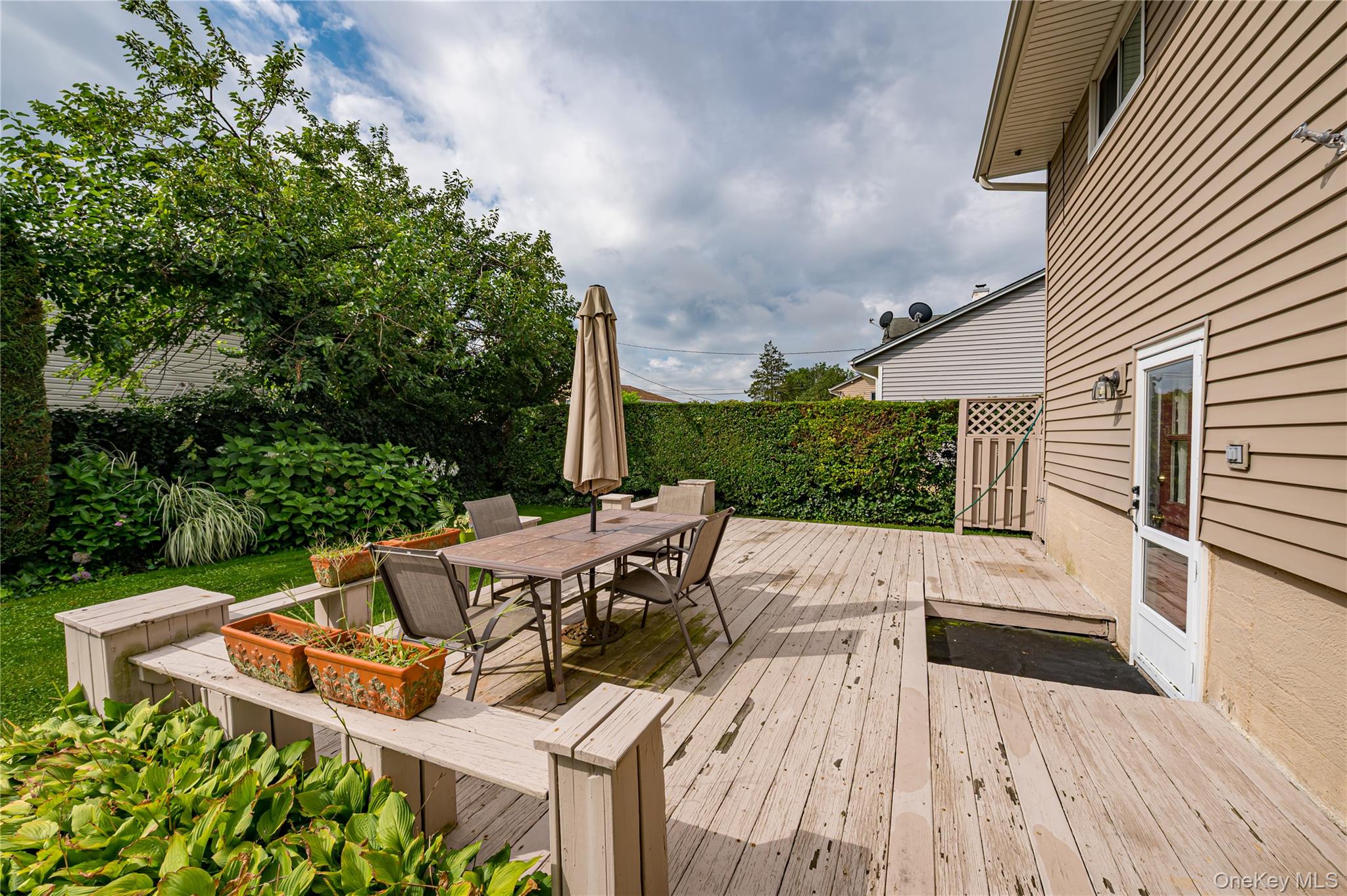 2nd image of 14 Westmoreland Rd, Oyster Bay, NY 11801 | MLS# 1040731