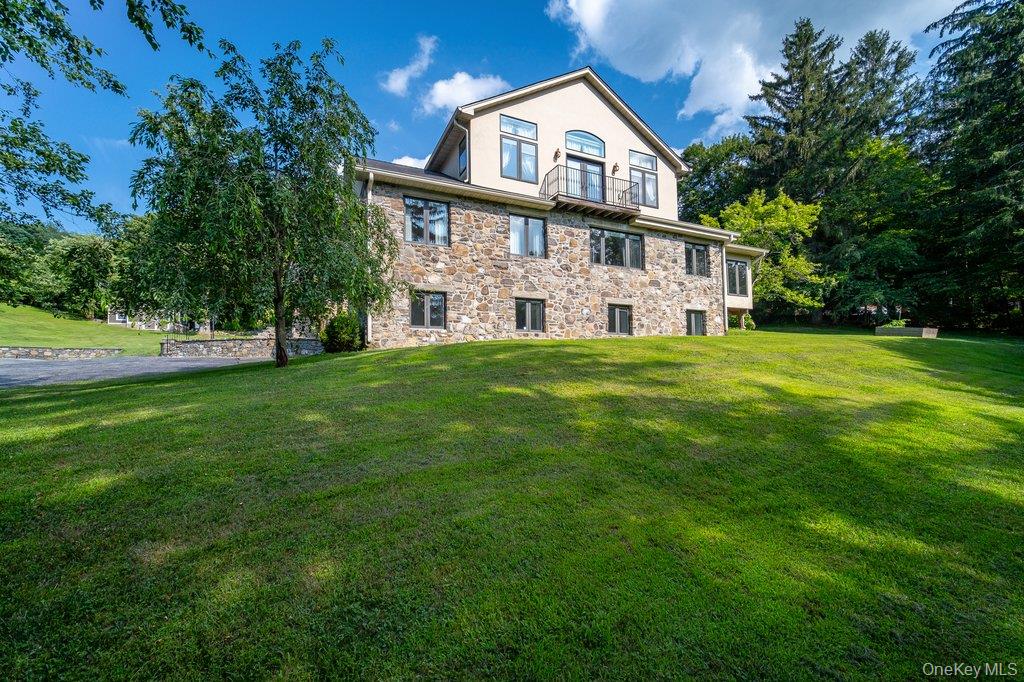 5th image of 237 Mineral Springs Rd, Woodbury, NY 10930 | MLS# 1040759