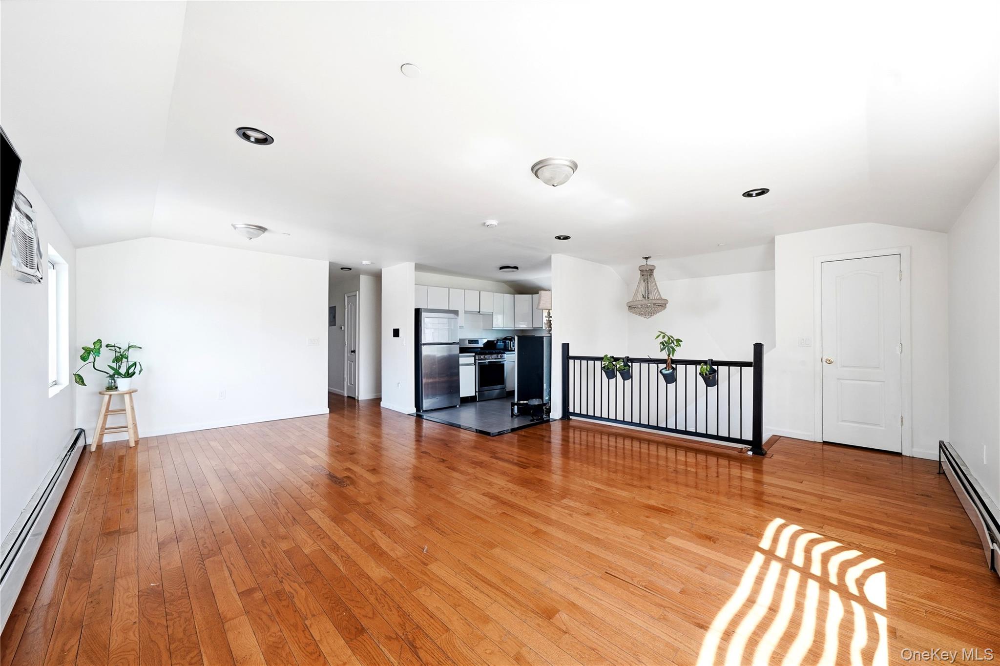 5th image of 145-26 222Nd St, New York, NY 11413 | MLS# 1040792
