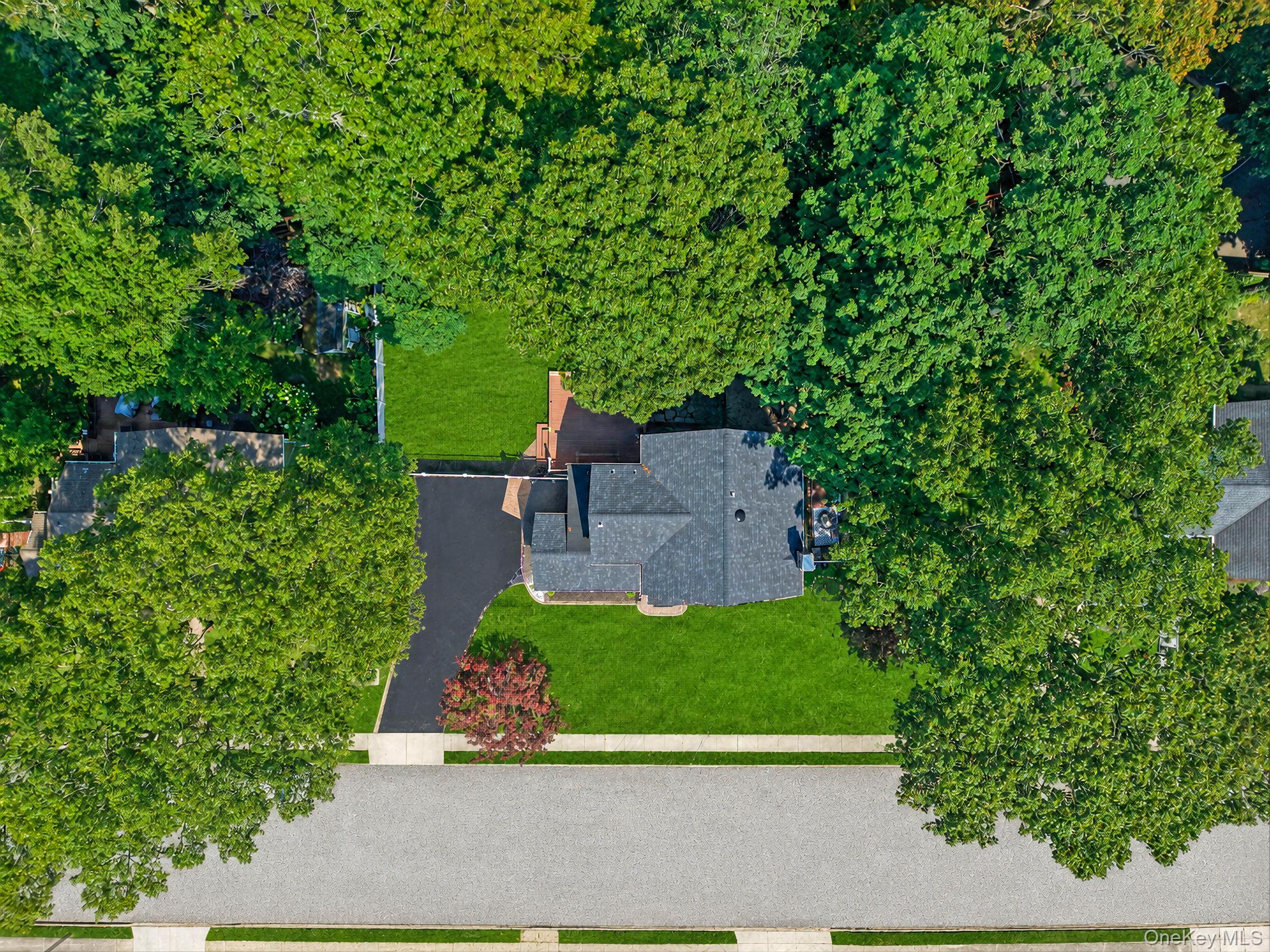 41st image of 15 Jamar Ln, Brookhaven, NY 11779 | MLS# 1040799