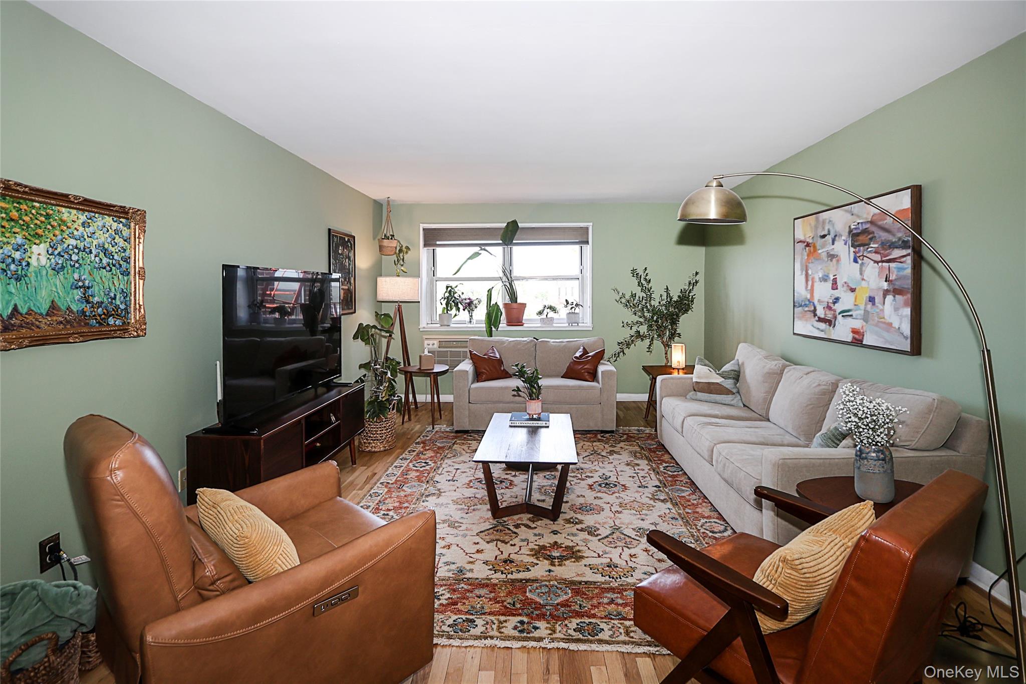 4th image of 100 Lincoln Ave #3D, North Hempstead, NY 11501 | MLS# 1040809