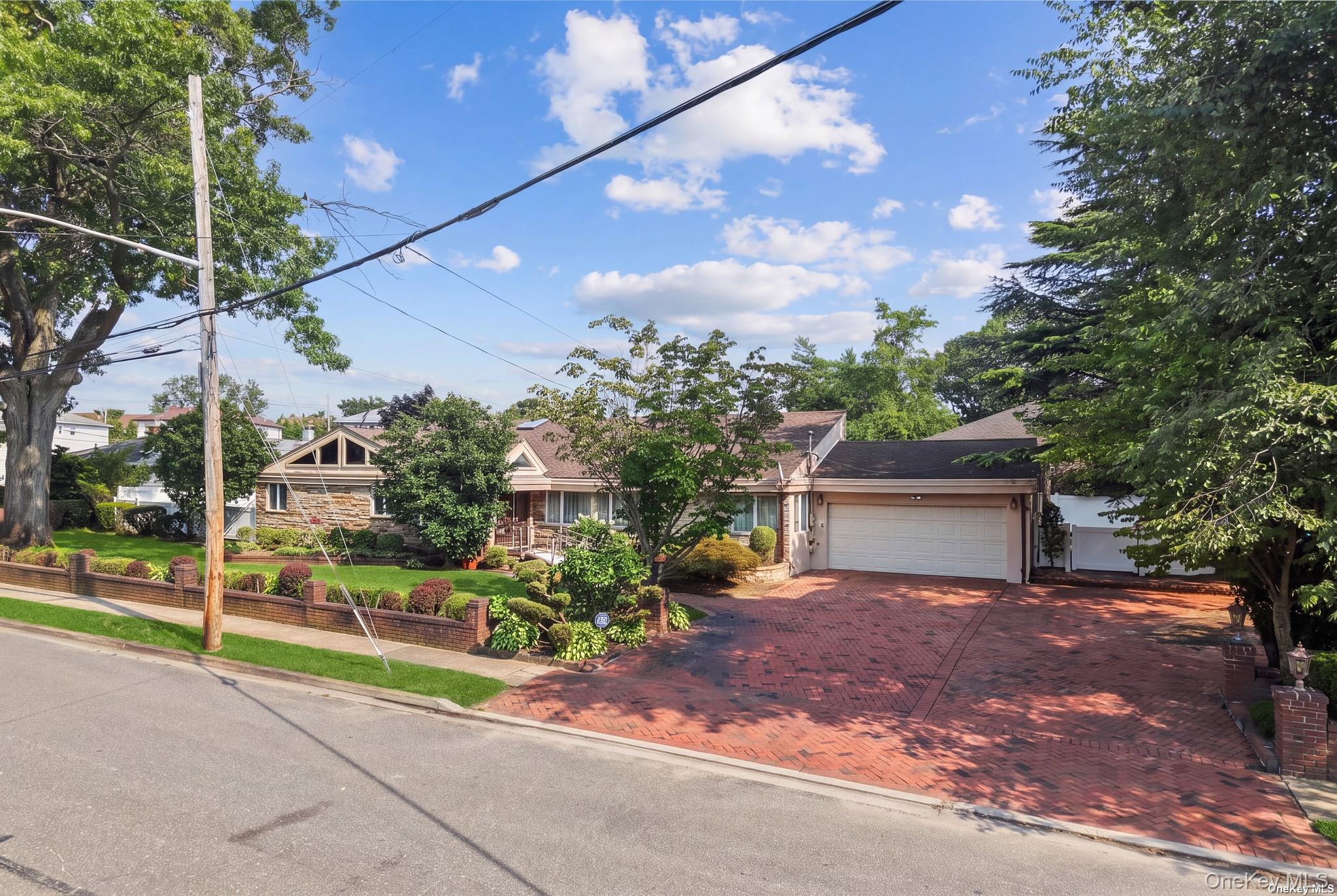 3rd image of 171 S Kensington Ave, Hempstead, NY 11570 | MLS# 1040833